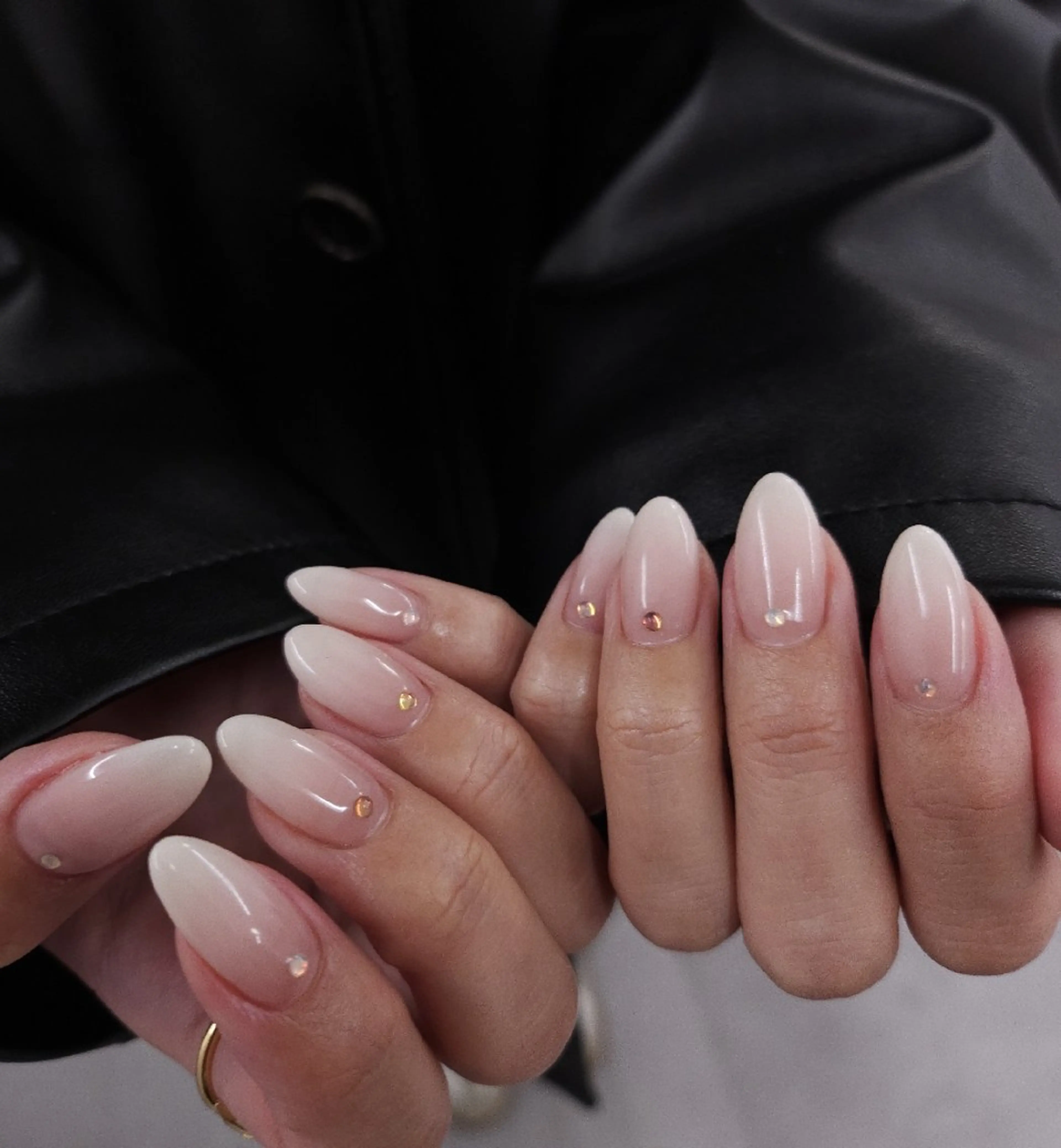 ネイル ジェルネイル グラデーション パラジェル シンプルネイル 冬ネイル ハンドネイル puku nail 🌼kazu🌼のネイルデザイン