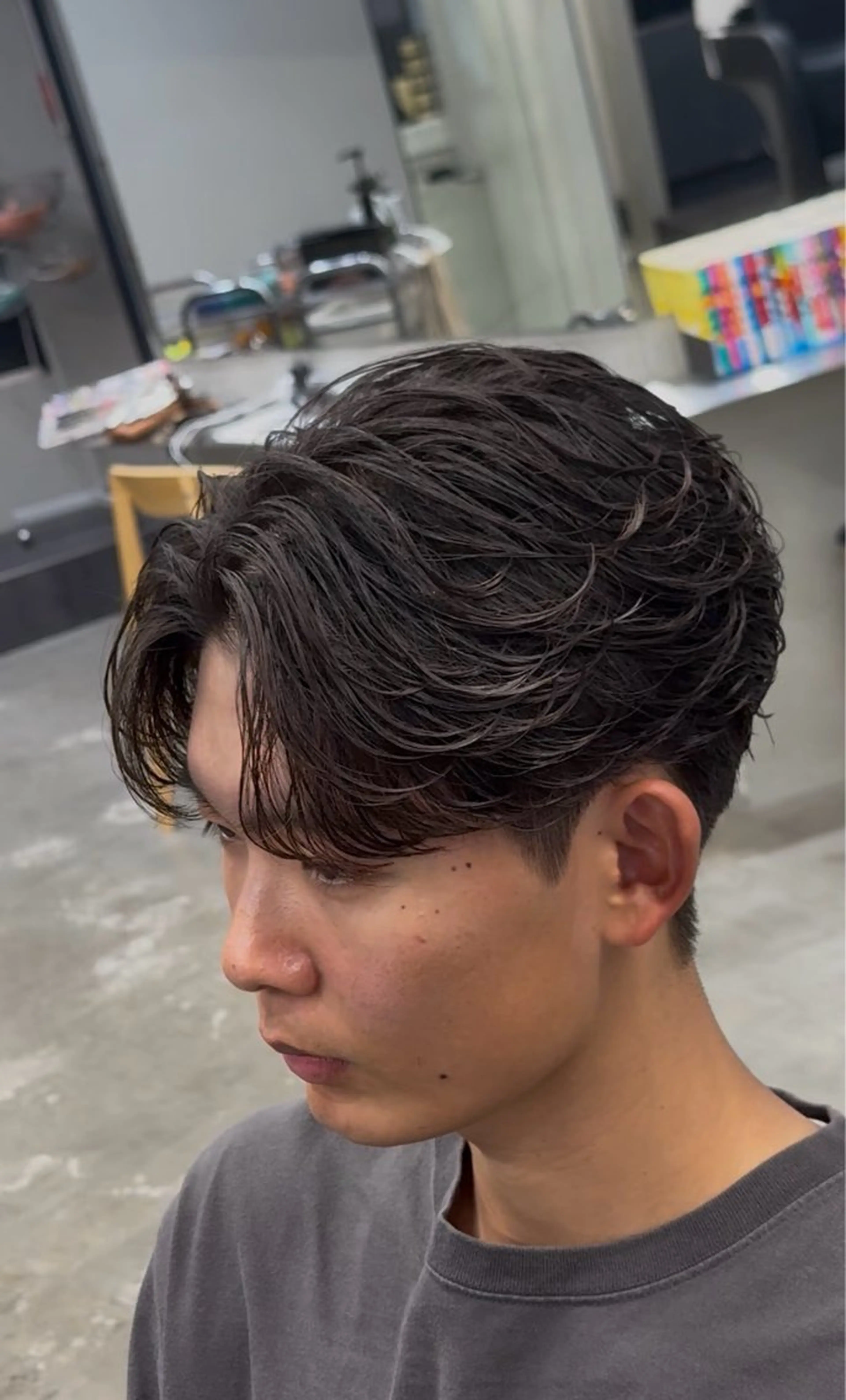 パーマ メンズ フェザーパーマ メンズパーマ カット パーマ 松田 優斗のヘアスタイル