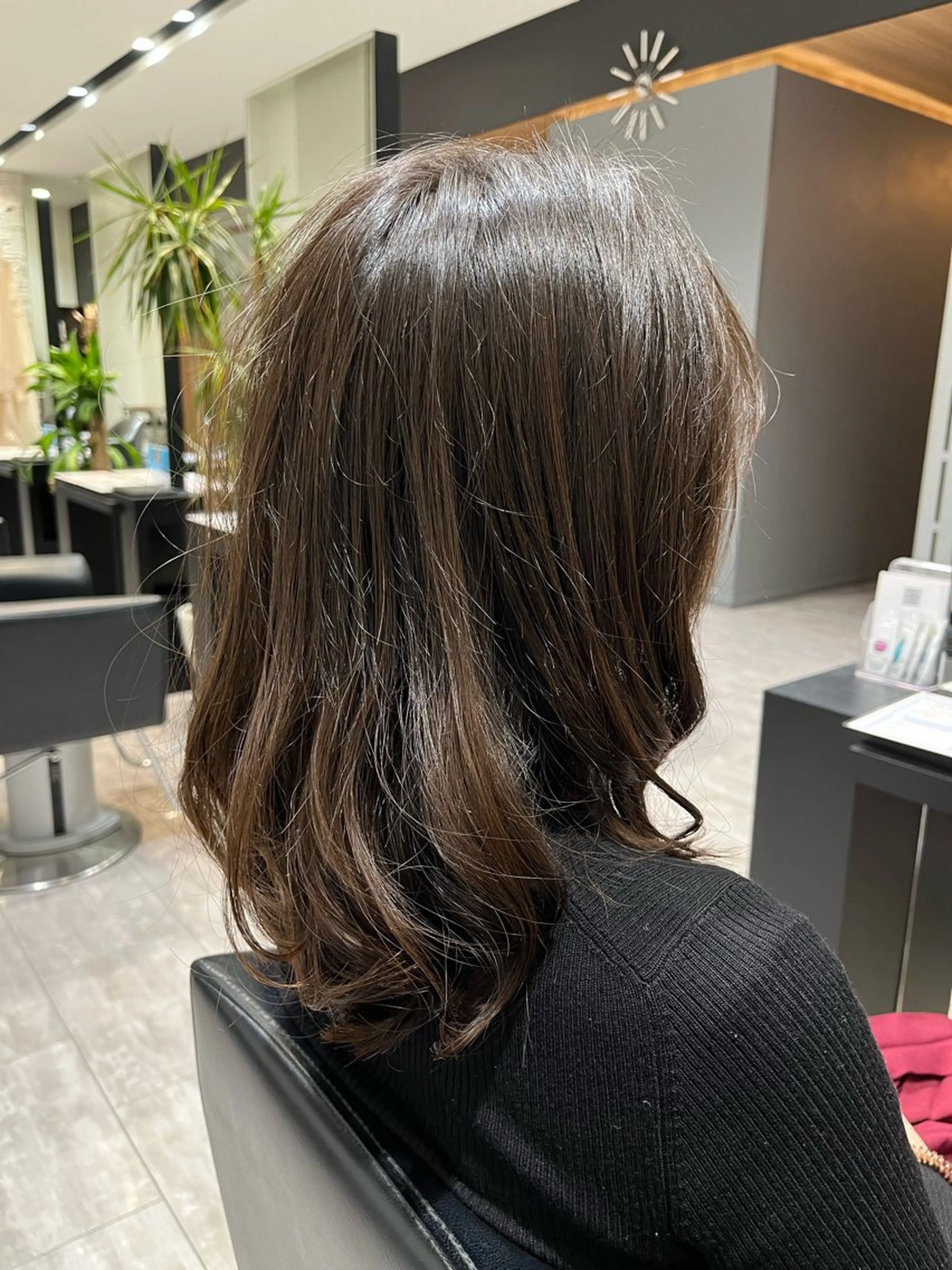 ミディアム ミディアムパーマ 亀井 慎太郎のヘアスタイル