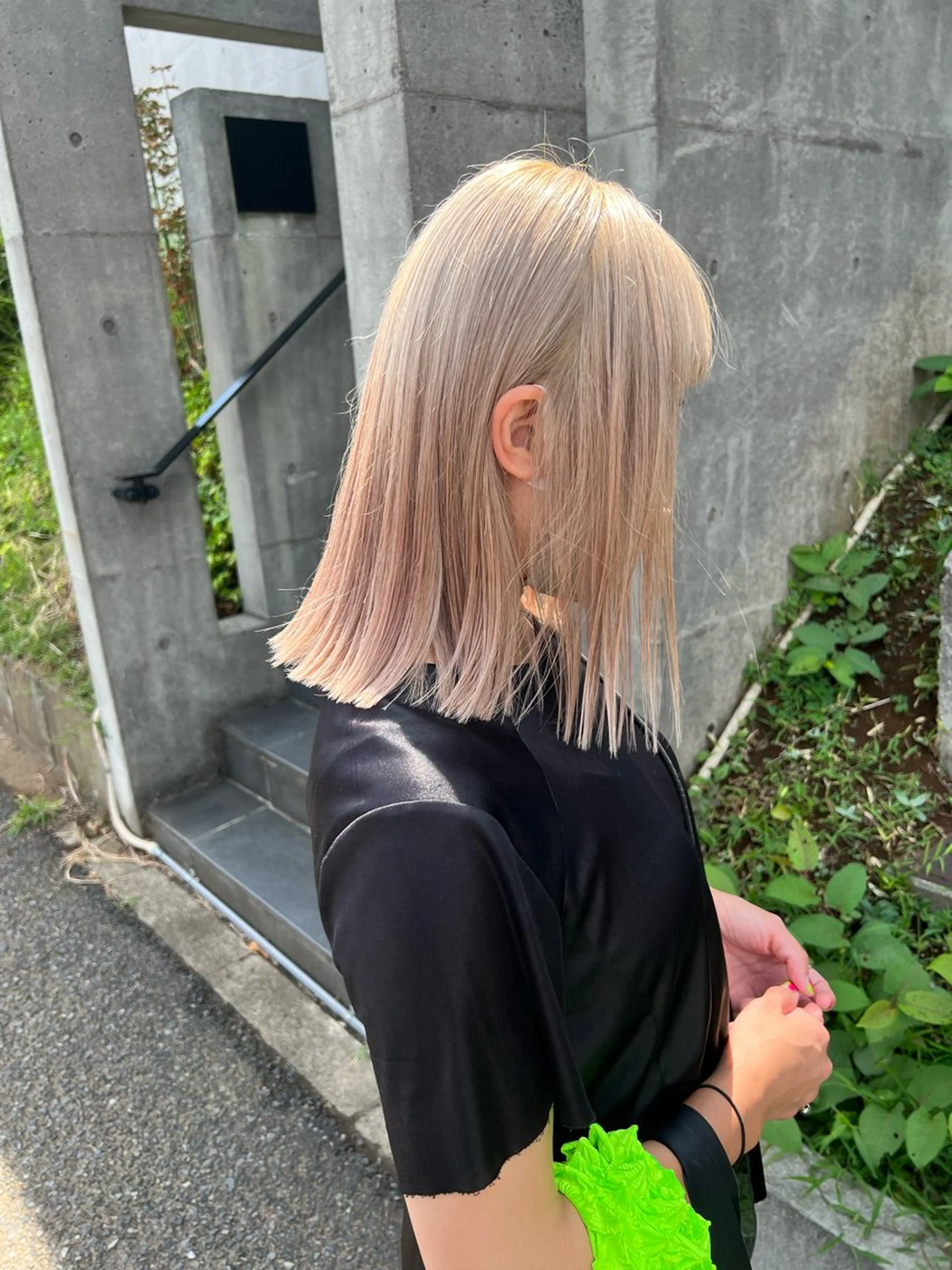ミディアム カラー ブリーチ ダブルカラー イルミナカラー 髪質改善 縮毛矯正 OAK 中目黒のヘアスタイル