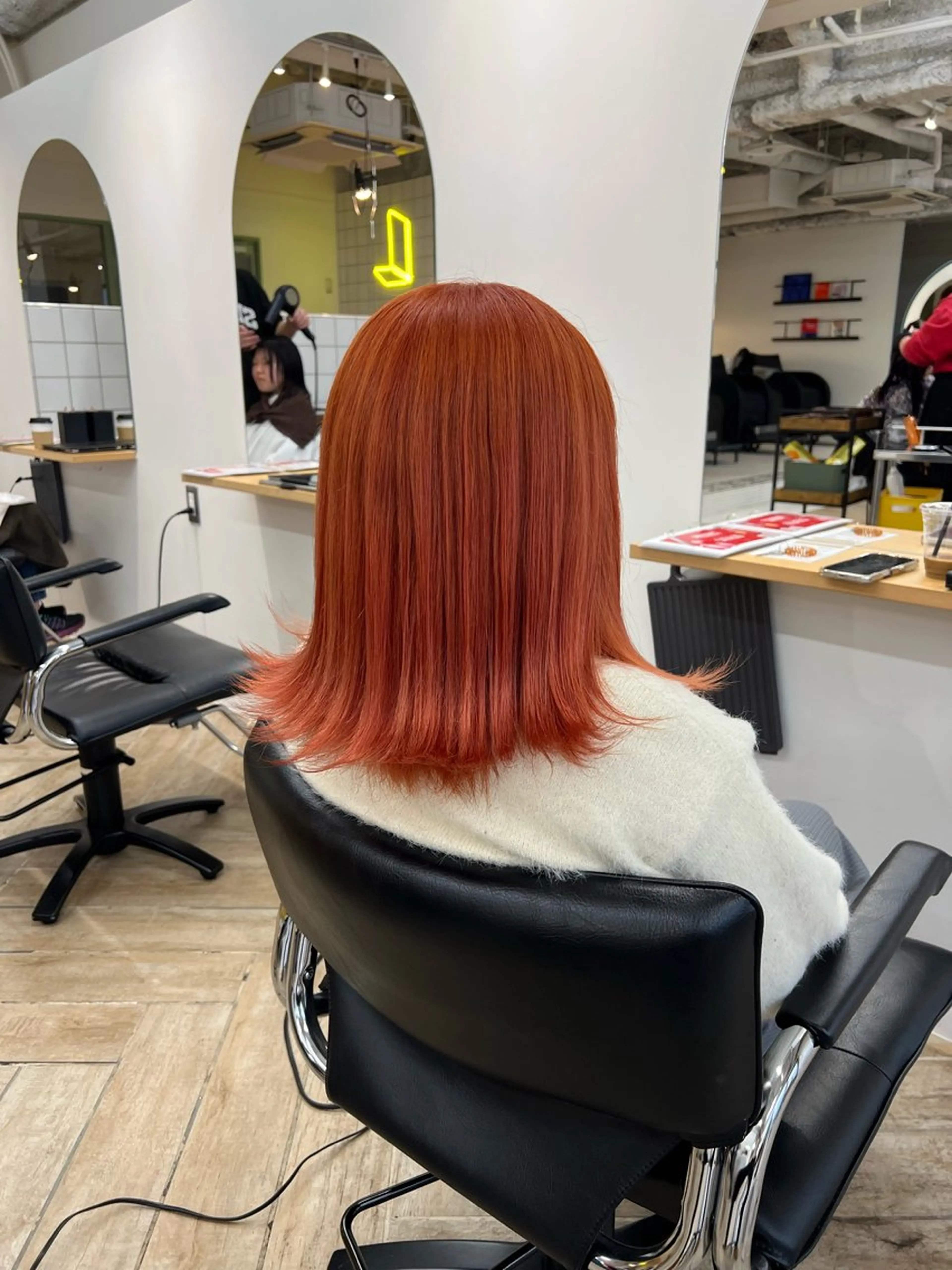 ミディアム カラー カット ヘアカラー トリートメント ベージュ/髪質改善 新潟/万代/井上佑のヘアスタイル