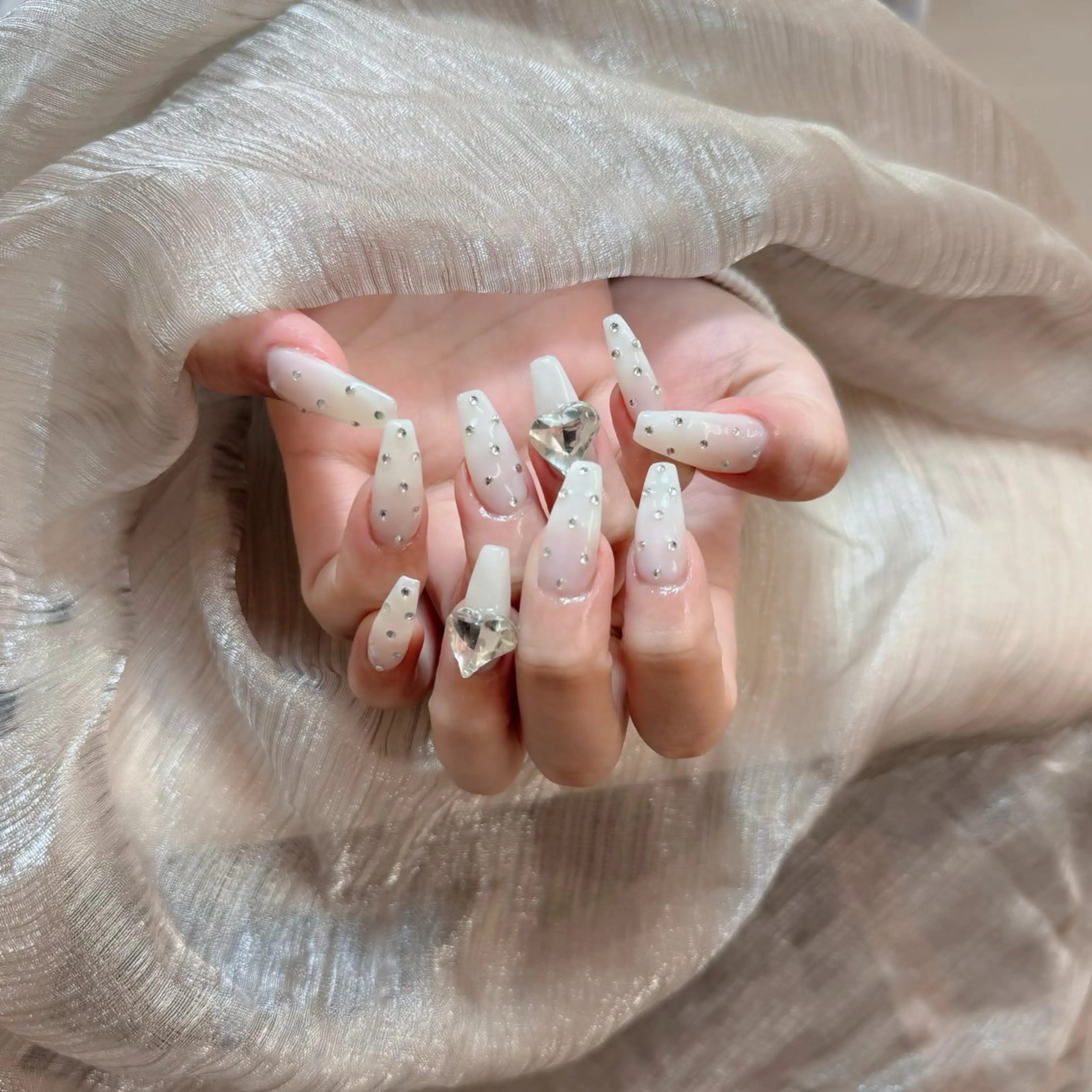 ネイル ジェルネイル 韓国ネイル マグネットネイル ネイルチップ 冬ネイル Lenie Nail Salonのネイルデザイン