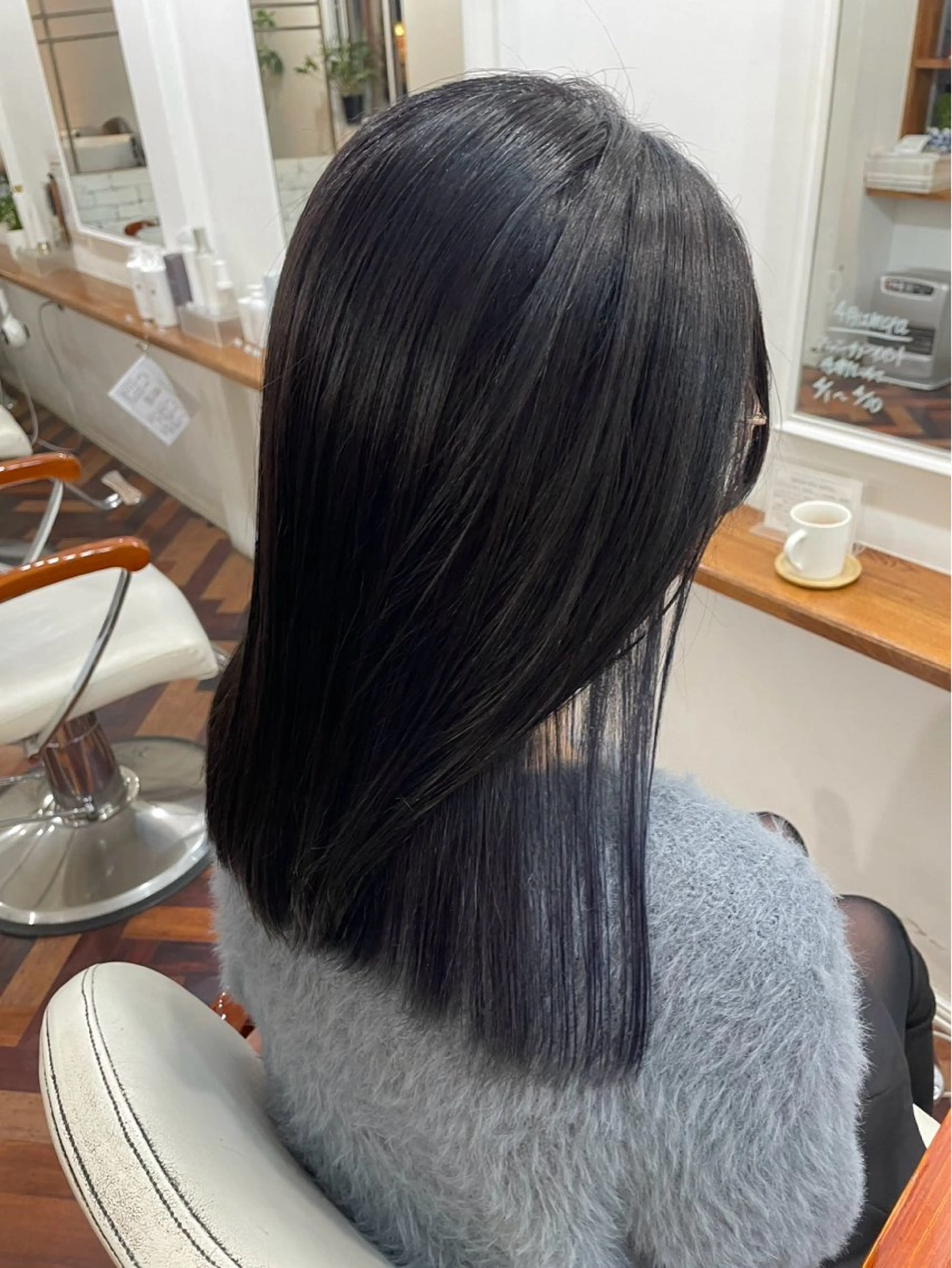 ミディアム カラー ブリーチ ヘアカラー mopa yuiのヘアスタイル