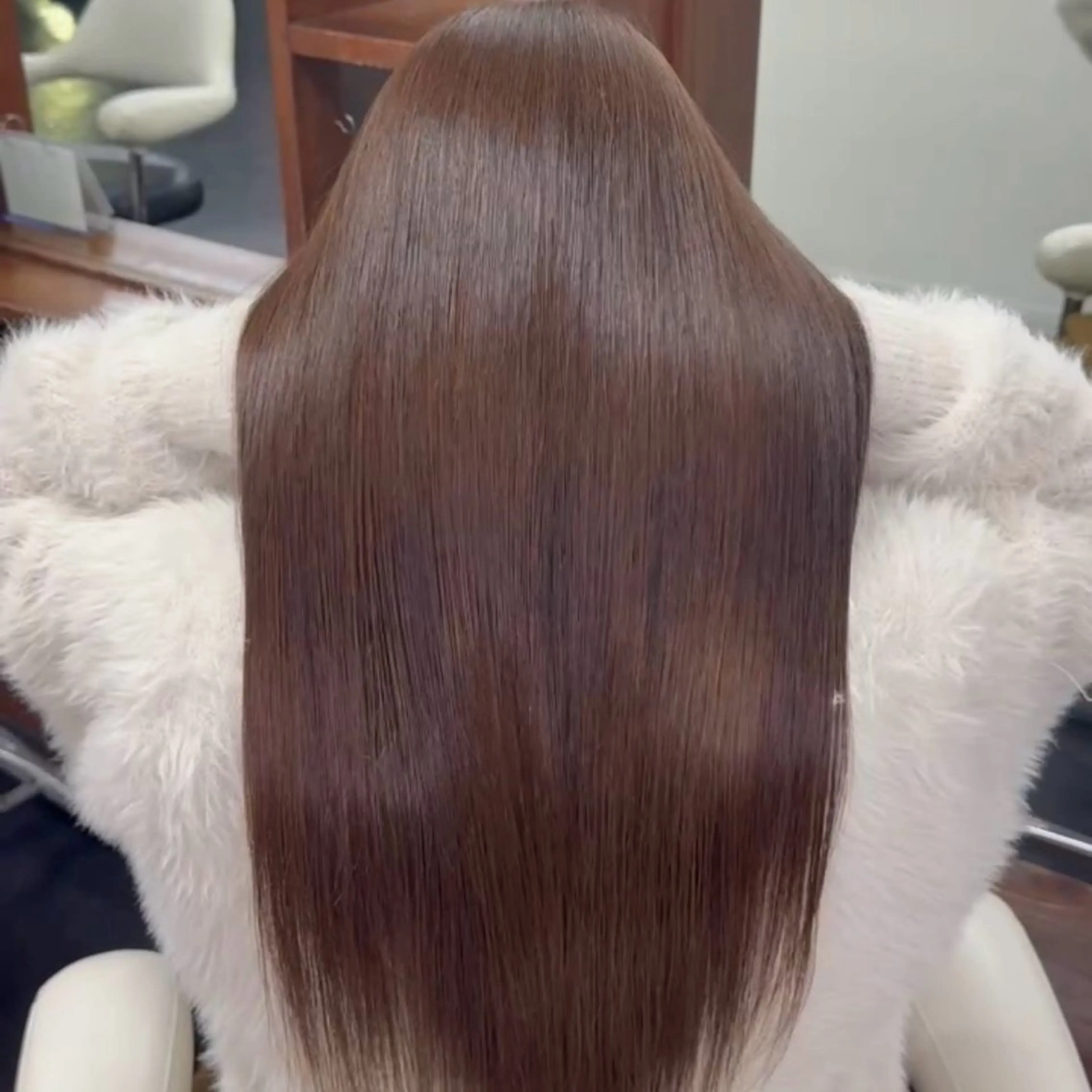 ロング カット ヘアカラー OTOHA OLUOLUのヘアスタイル