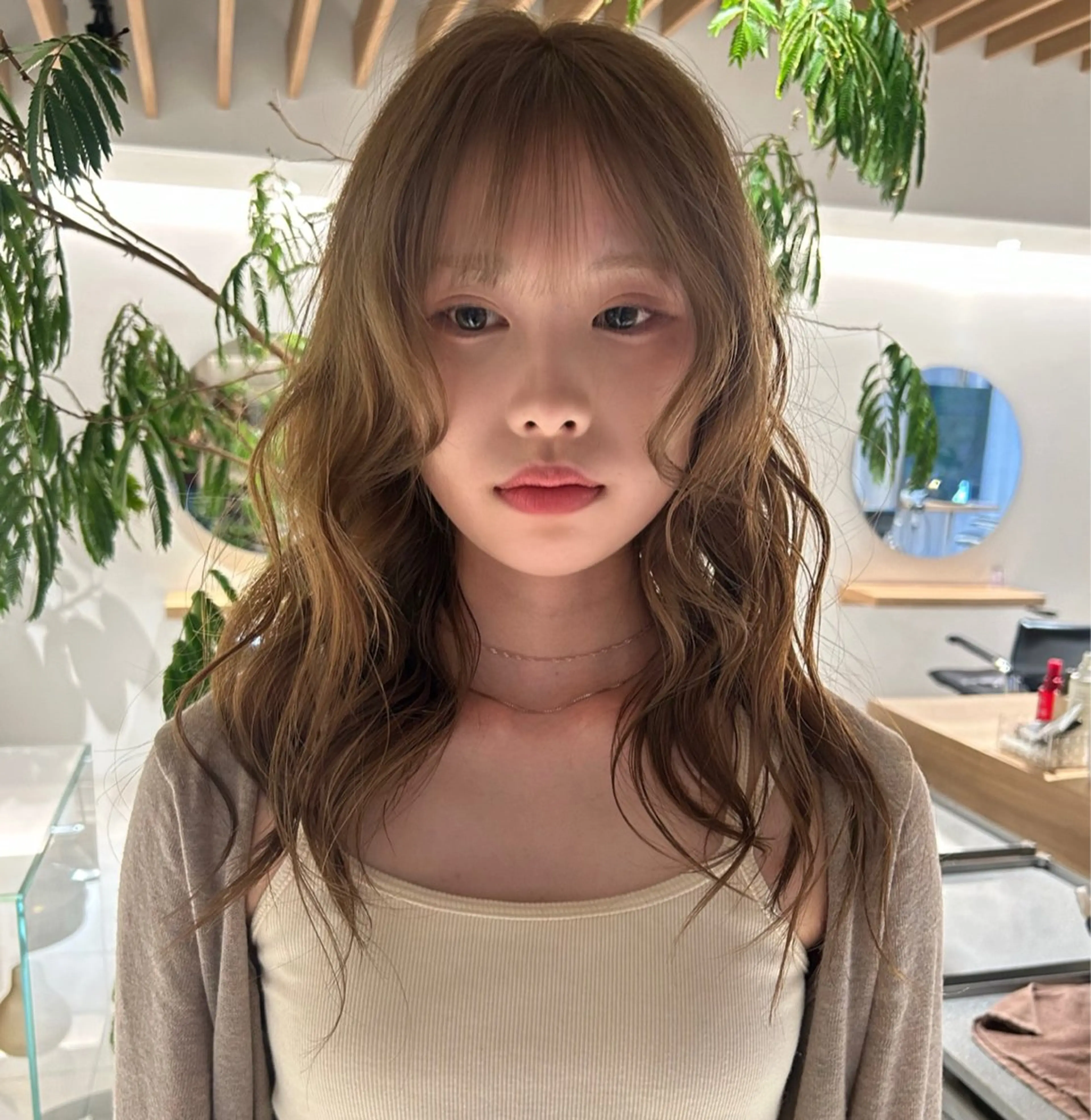 ロング ヘアカラー 中村 果乃のヘアスタイル
