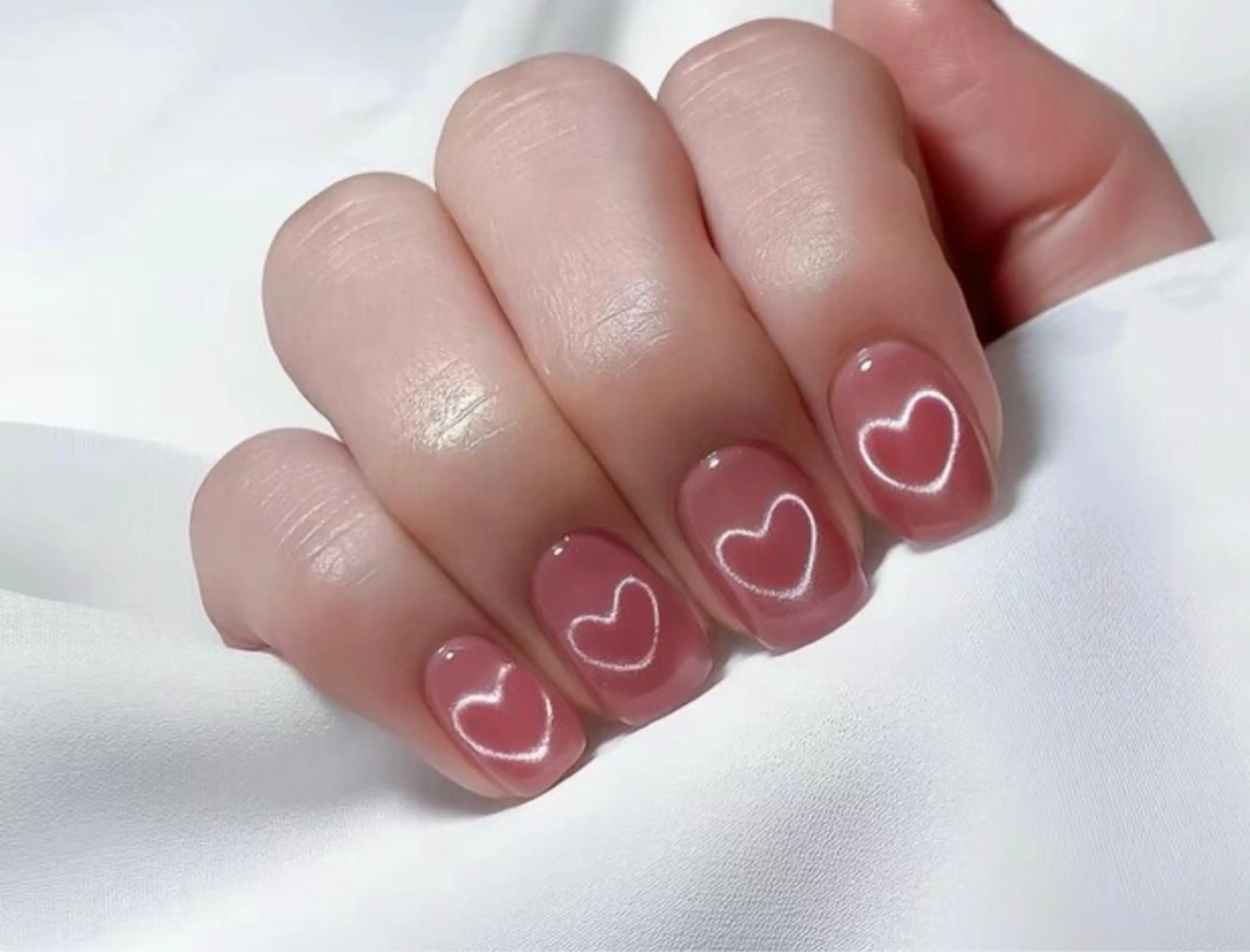 《オフ無料》ハートマグネットネイルの写真