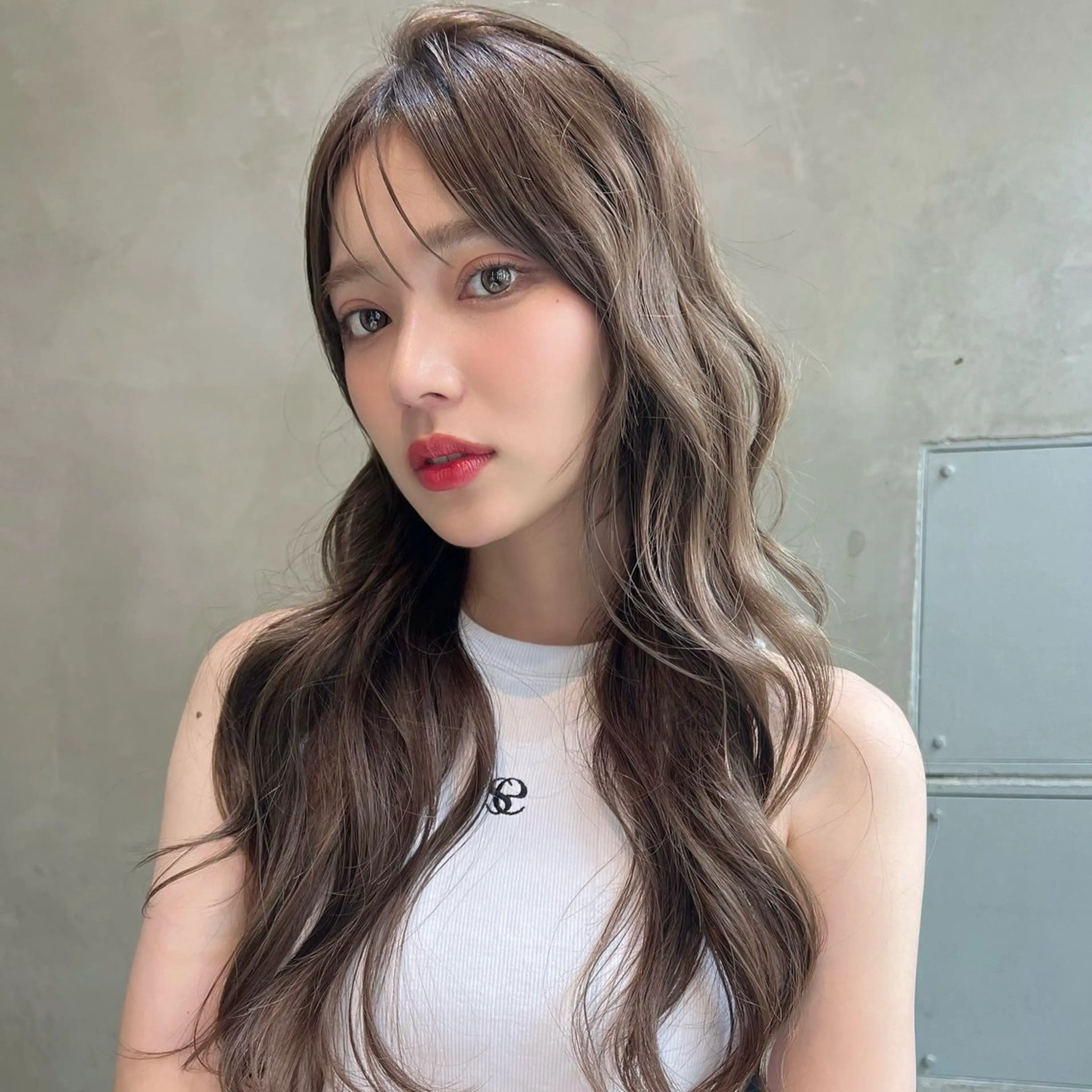 ロング カラー カット ヘアカラー トリートメント 韓国ヘア/髪質改善/ レイヤー/ブラウンのヘアスタイル