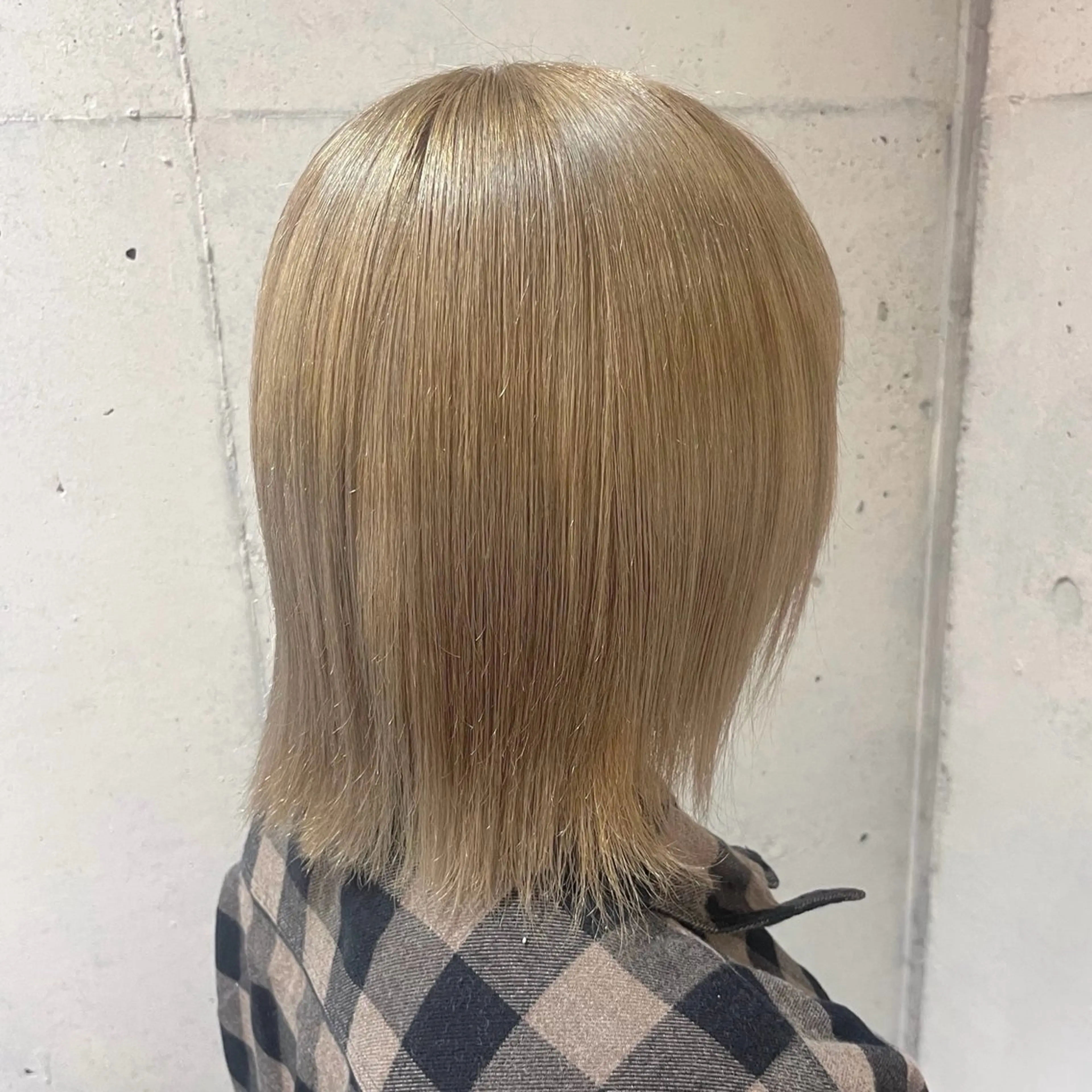 ミディアム カラー ヘアカラー トリートメント ハイトーン/ボブ/ 髪質改善🦖mahoのヘアスタイル