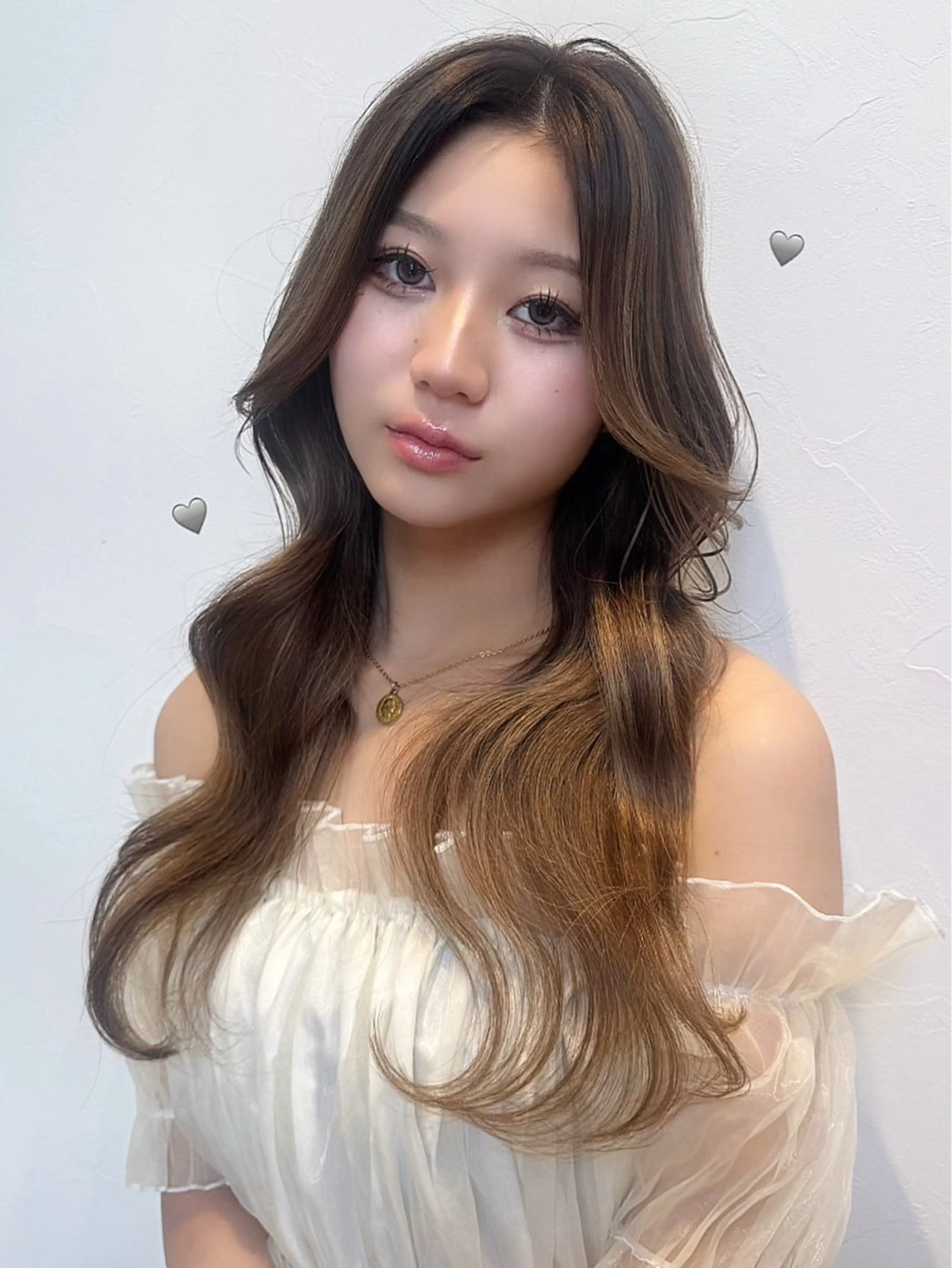 ロング りん/ワンホン/艶髪 ／小顔顔周りカットのヘアスタイル