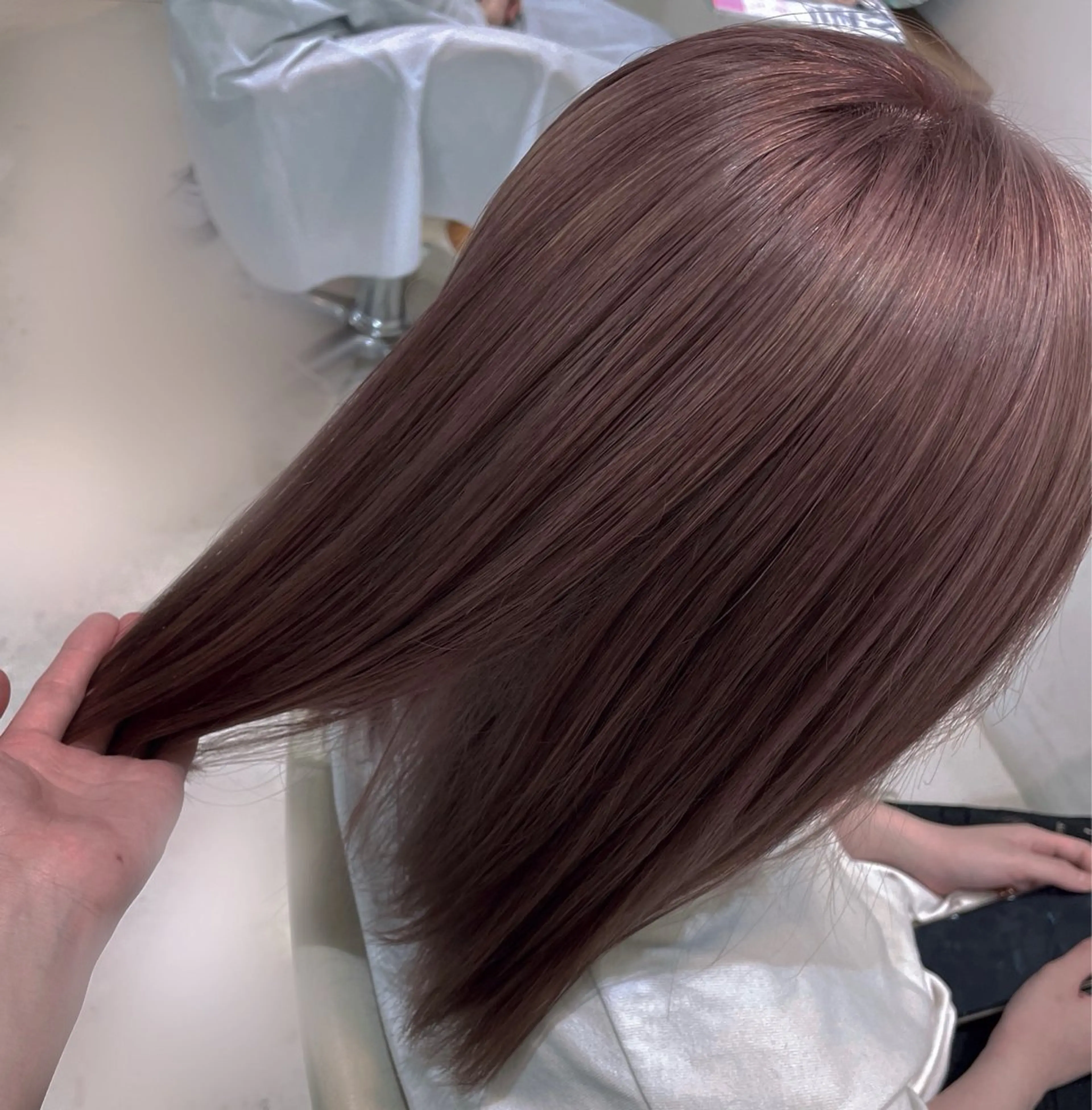 セミロング un knownのヘアスタイル