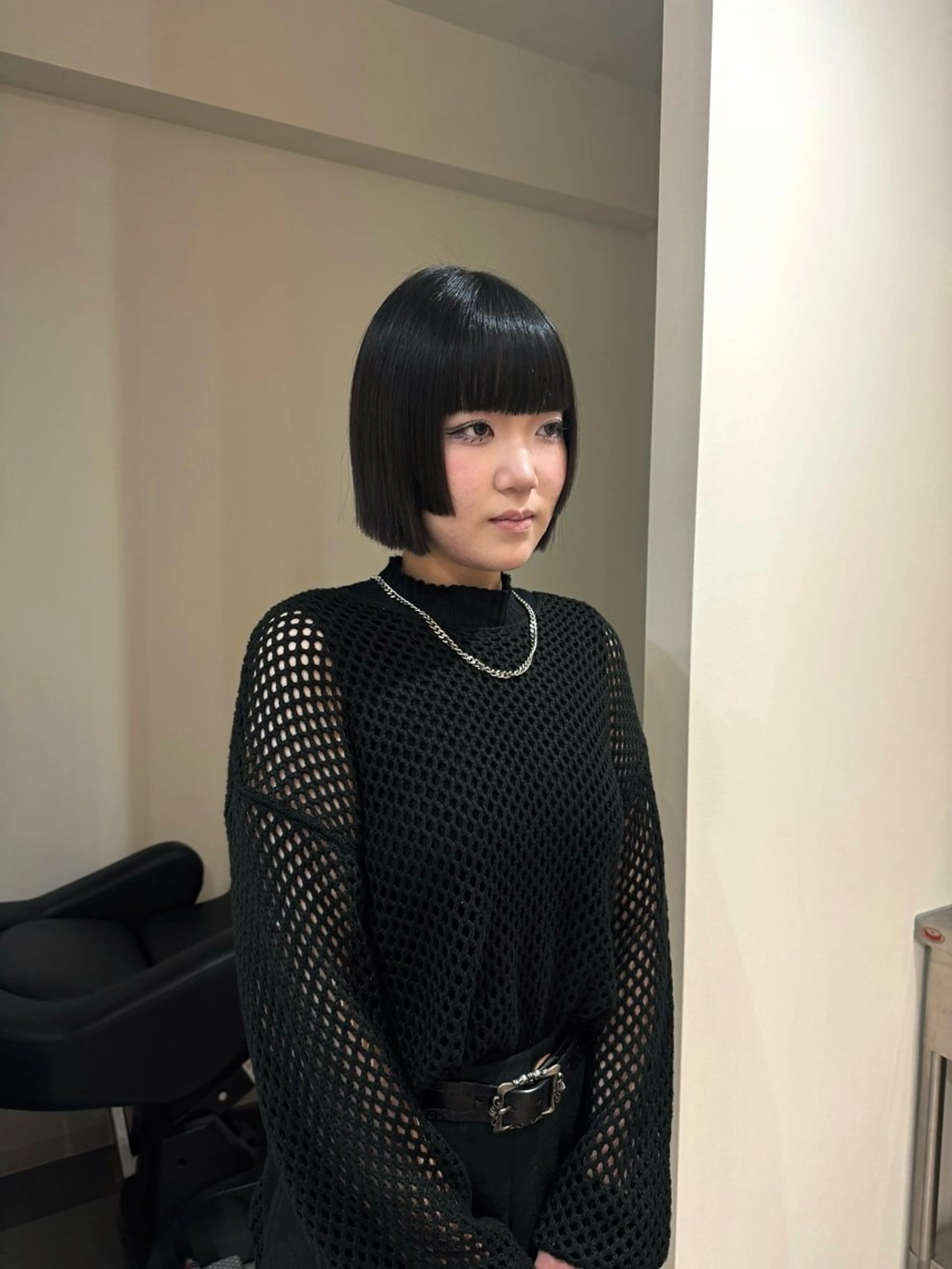 ショート カラー 大人な抜け感レイヤー remi🖤のヘアスタイル
