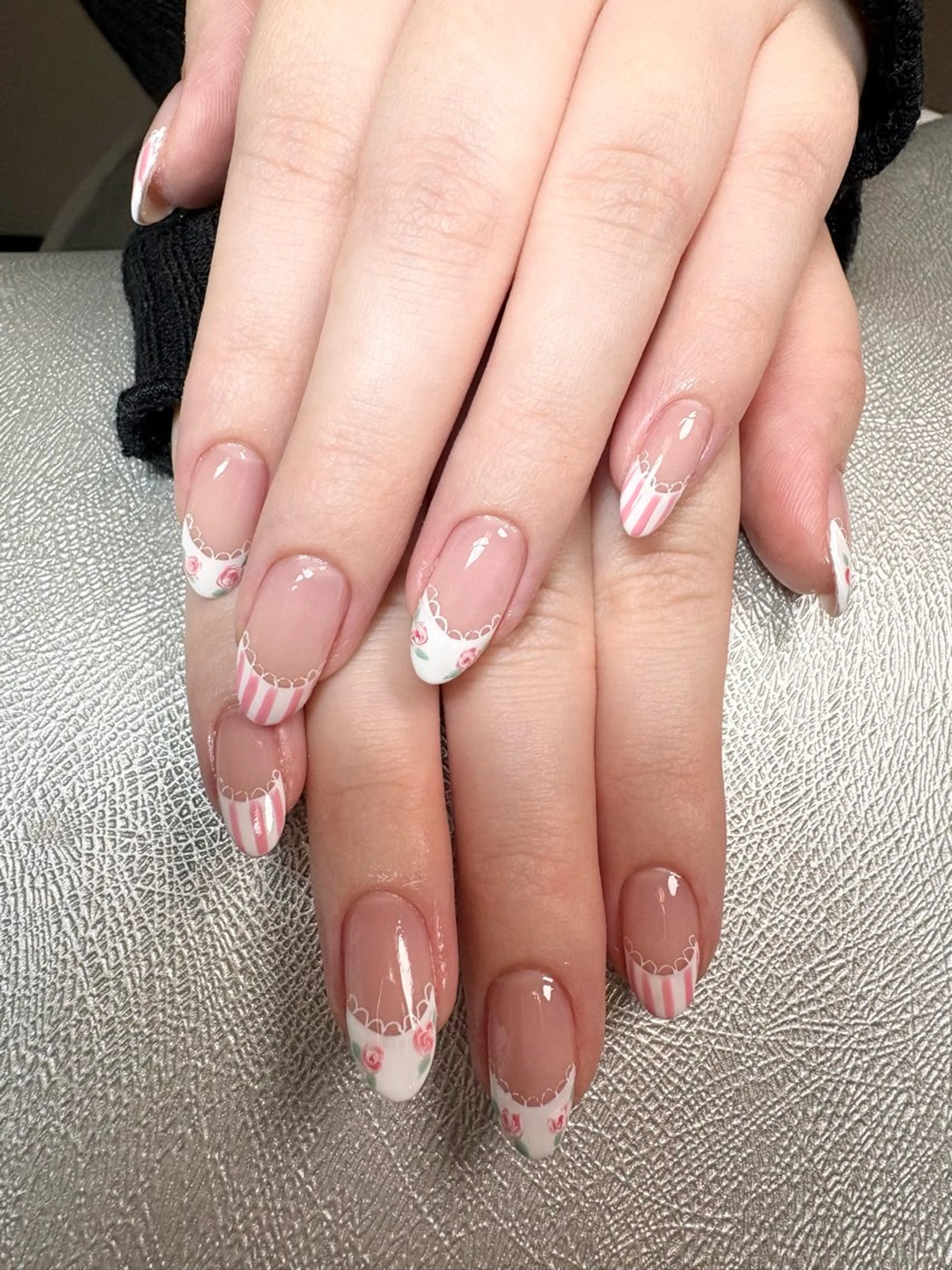 ネイル フレンチネイル ガーリー ハンドネイル ✨韓国✨nail salonLumieのネイルデザイン