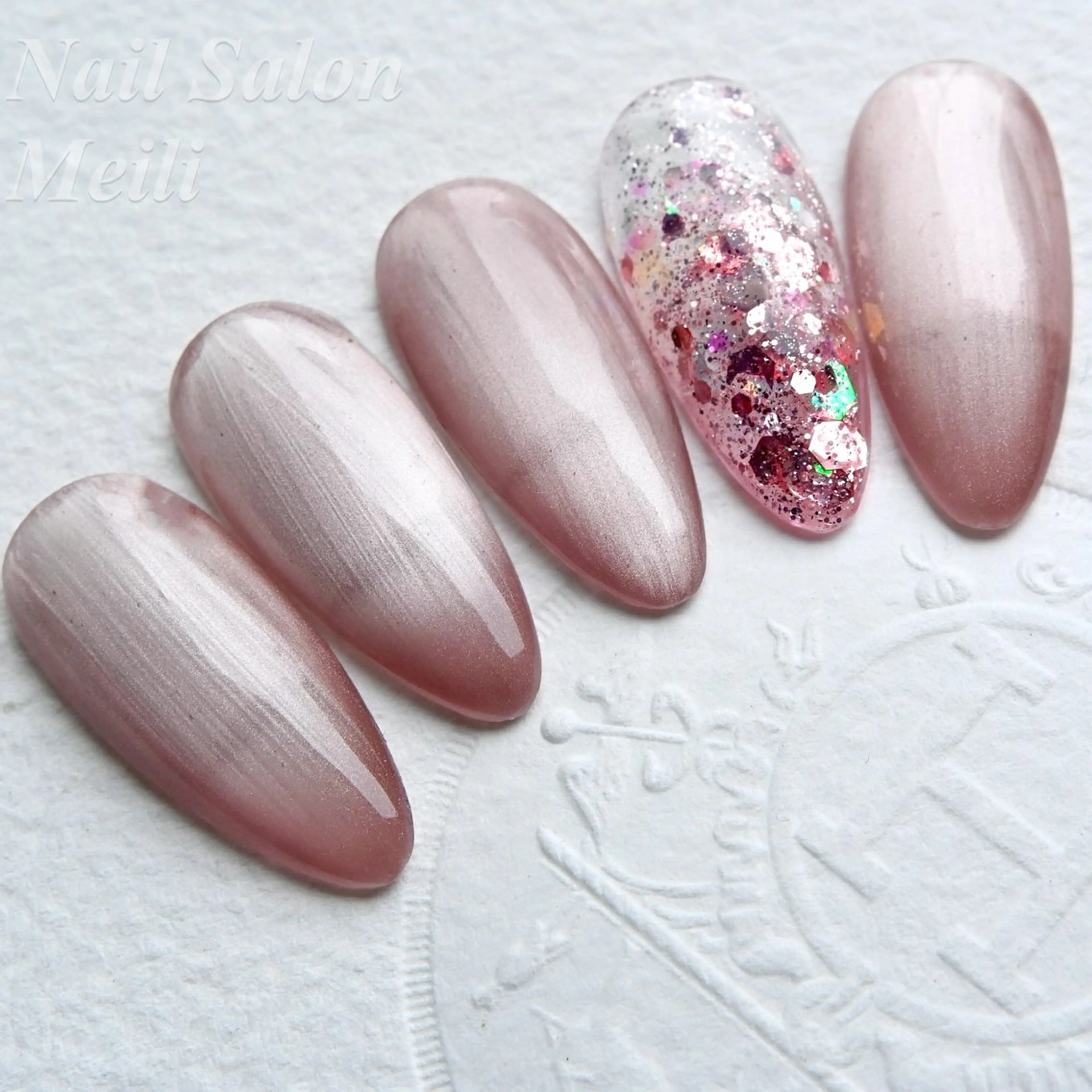 ネイル キラキラネイル マグネットネイル ハンドネイル NAILSALON MEILIのネイルデザイン