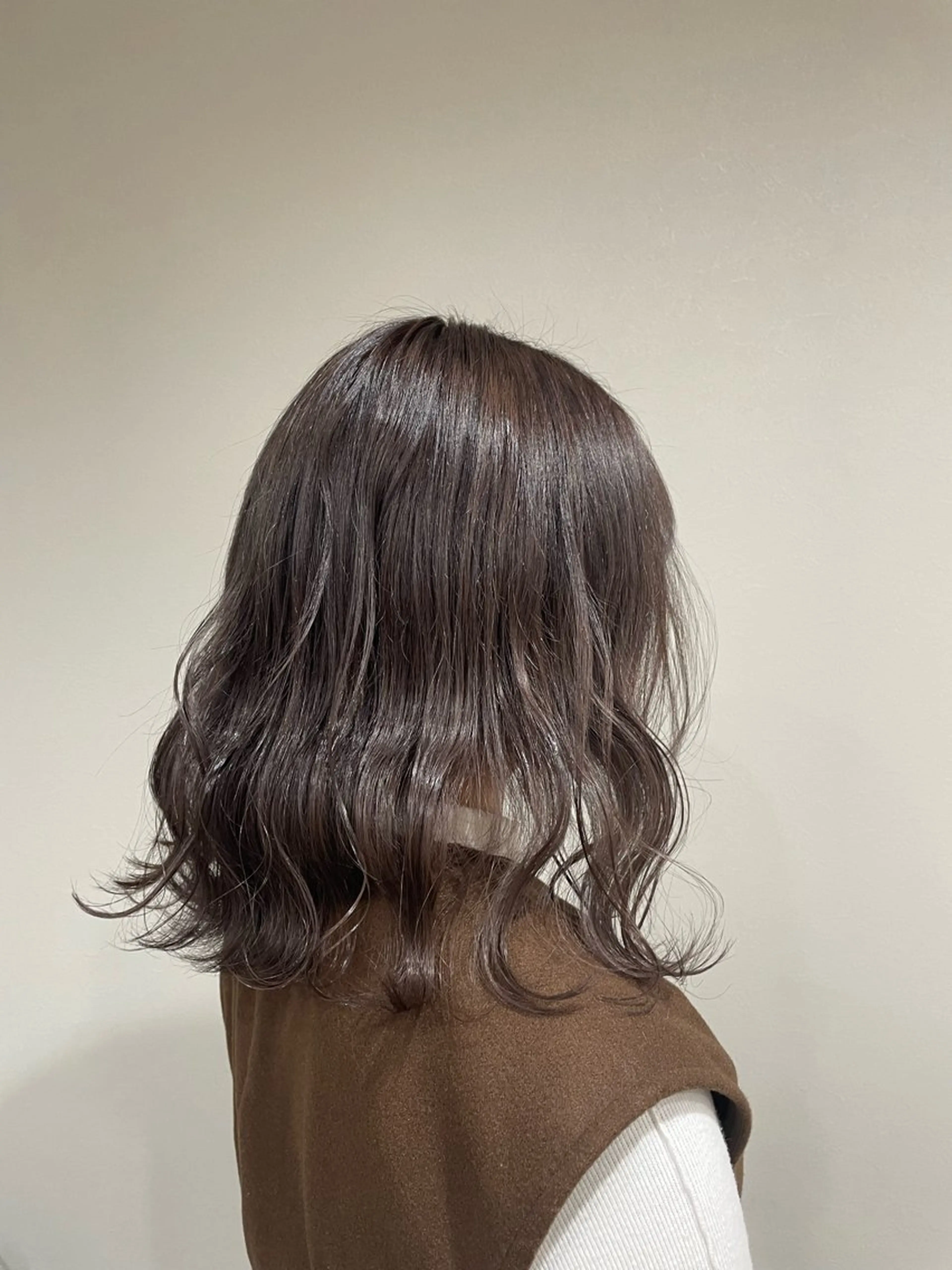 ミディアム カラー 透明感カラー グレージュ ラベンダーカラー ラベンダーグレージュ ラベンダーグレー カット ヘアカラー BRANCHÉ小牧/ 西尾 美月のヘアスタイル