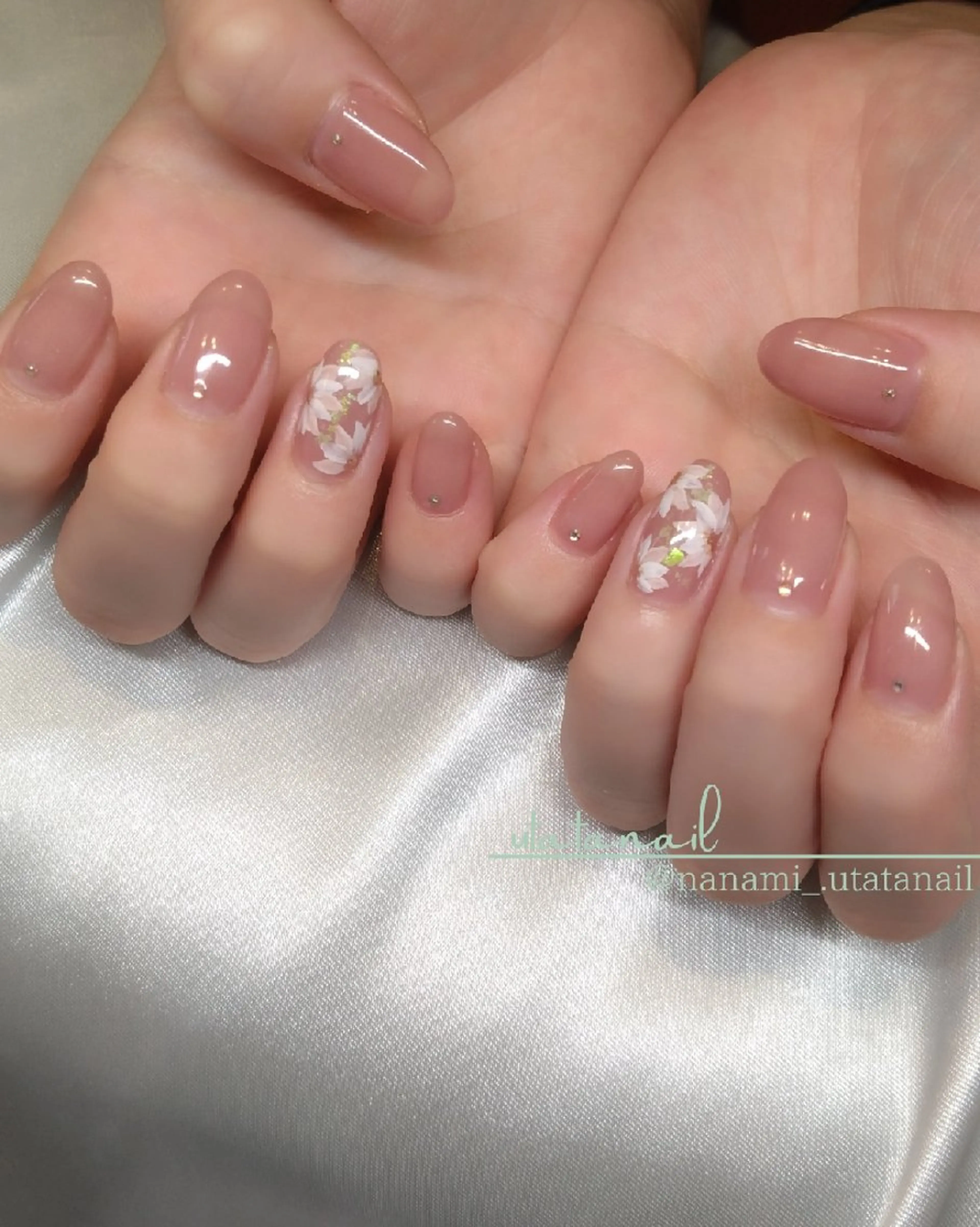 【ハンド】120分/シンプルきれいめ2本アート☆の写真