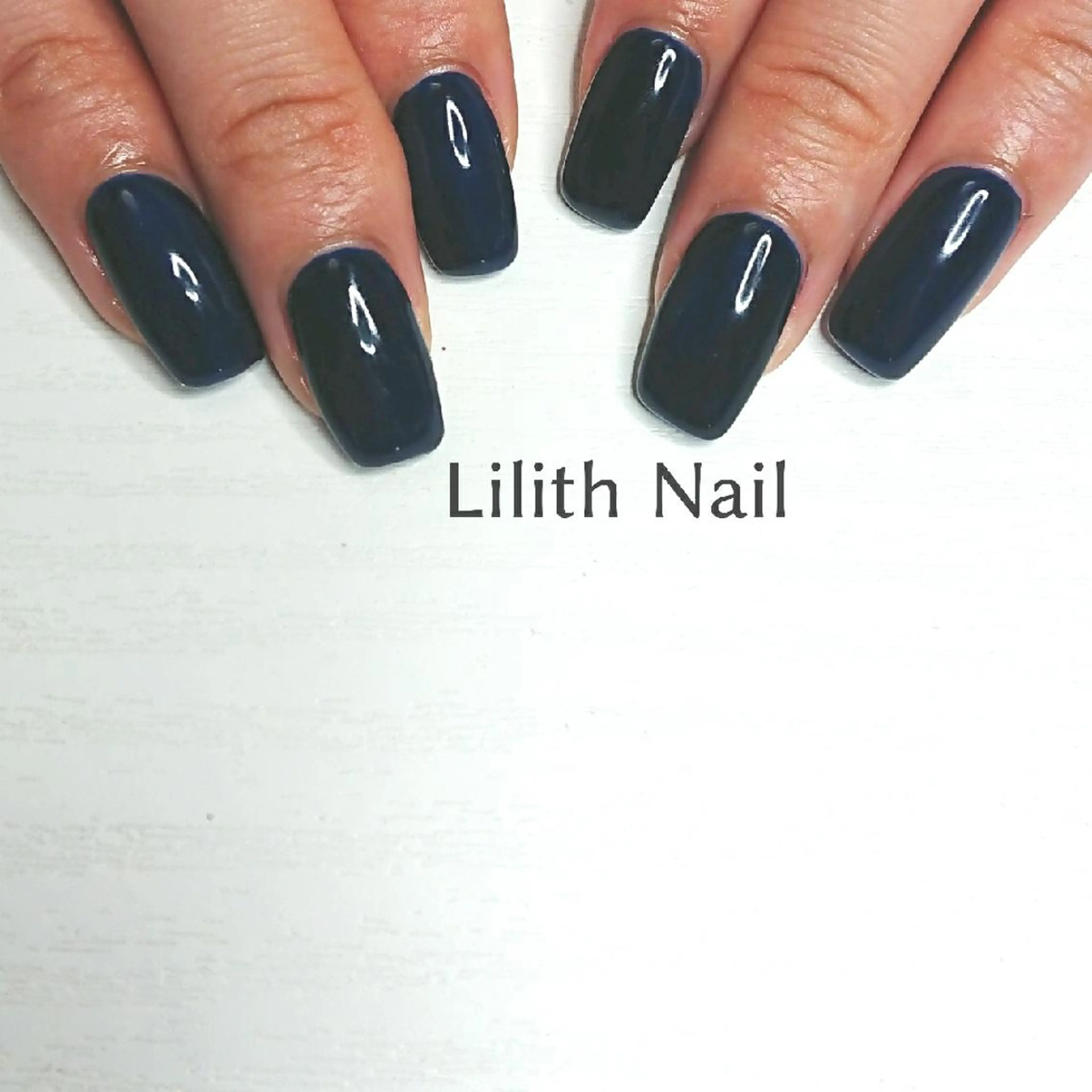 ネイル ネイビー ワンカラーネイル ハンドネイル Lilith Nailのネイルデザイン