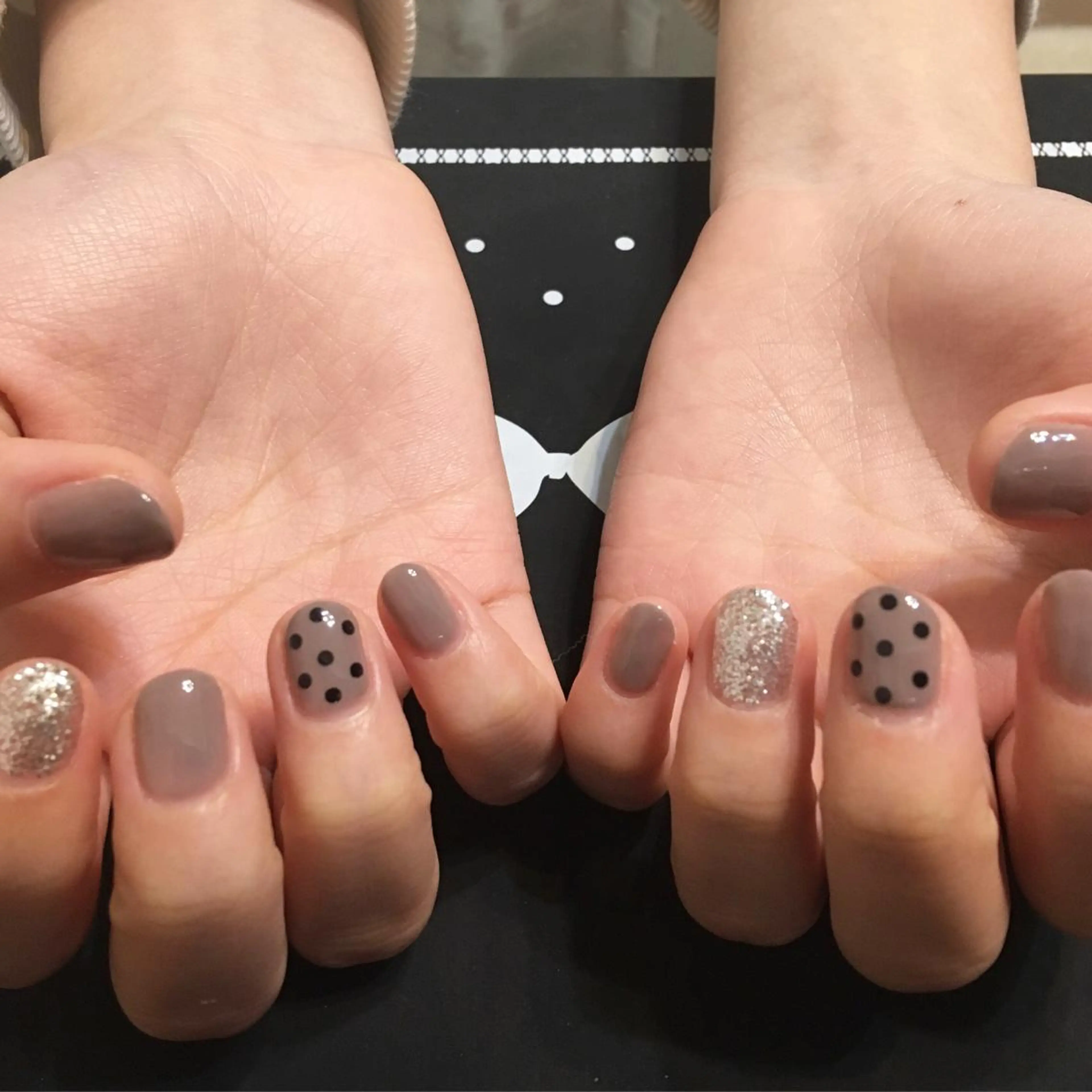 ロング ネイル ドット ハンドネイル 🌈KANÅKO 🌈のネイルデザイン