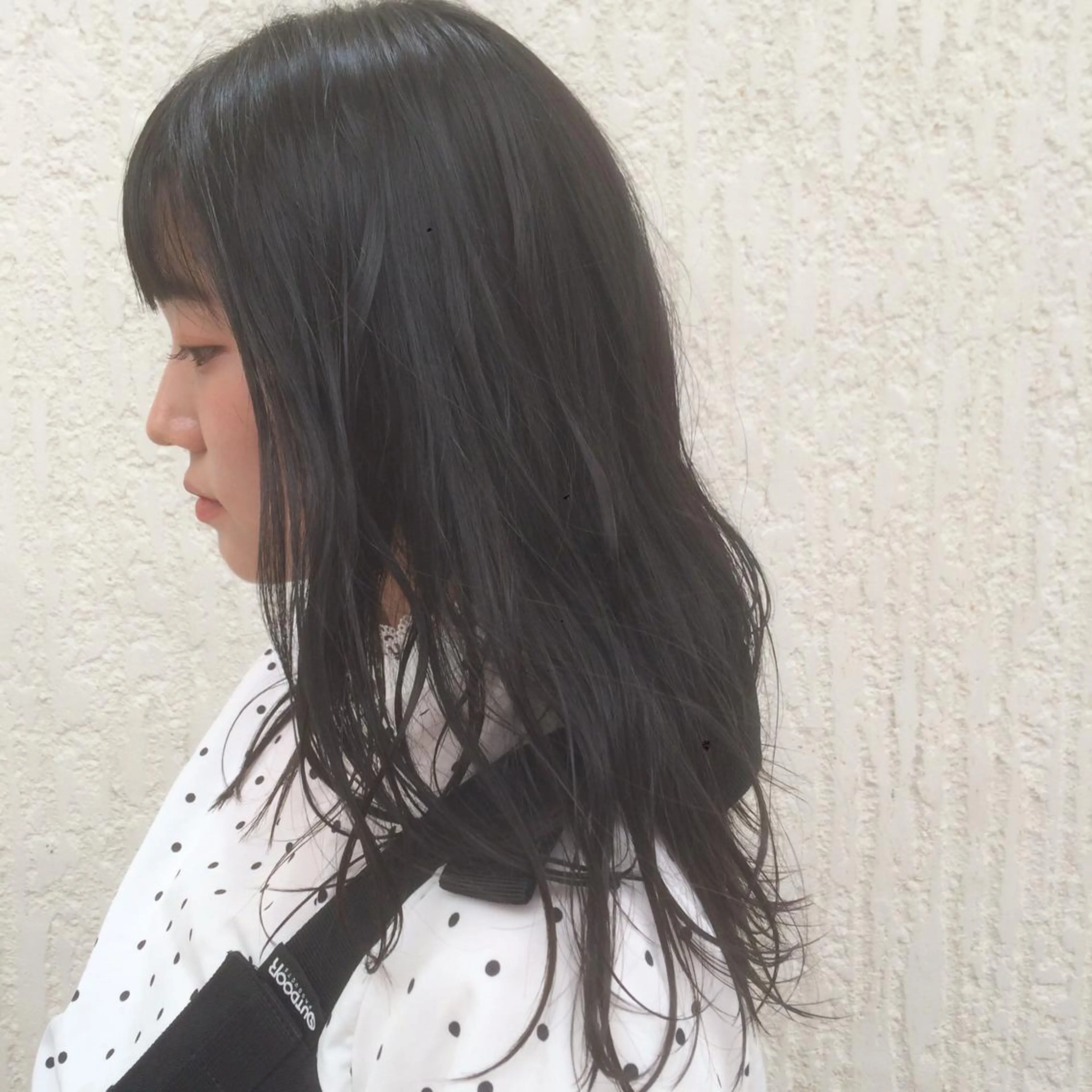 ミディアム カラー 黒髪 ブルーカラー 透明感カラー オレンジ カット ヘアカラー ウルフ/レイヤー/ ベージュ/山宮 大樹のヘアスタイル