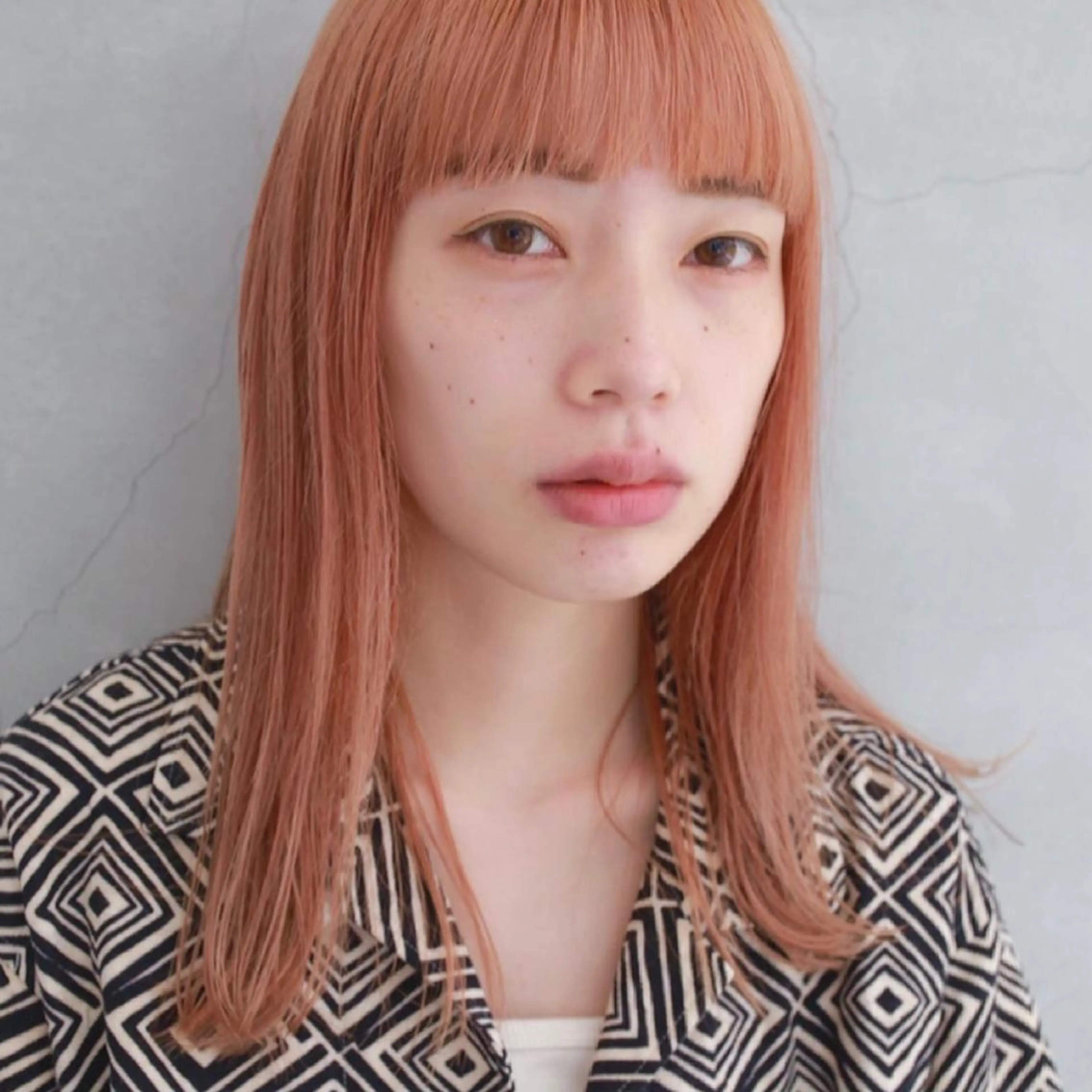 ロング カラー ベージュカラー オレンジ ピンクカラー ピンクベージュ ブリーチカラーが人気 onnuのヘアスタイル