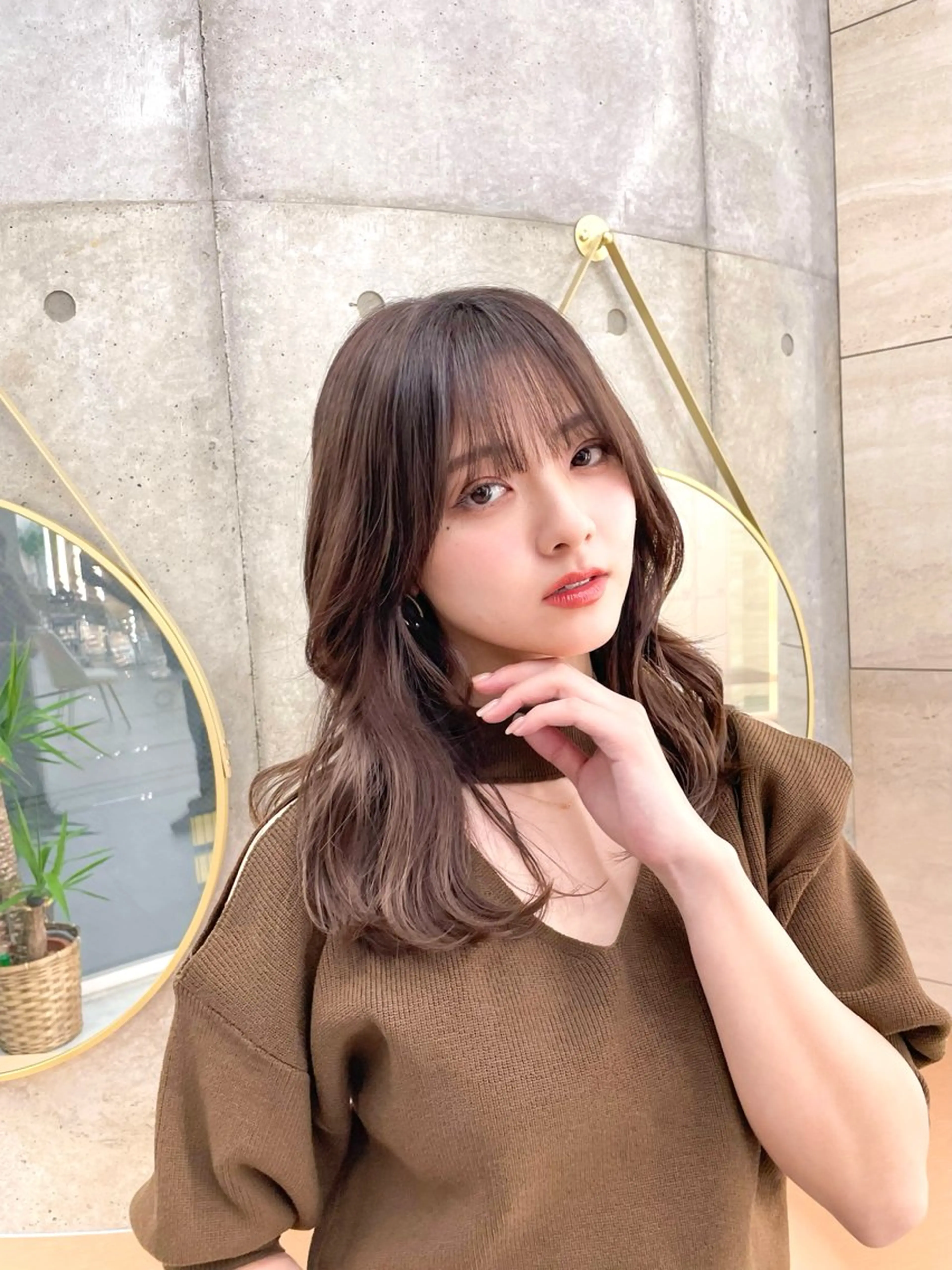 セミロング カラー カット ヘアカラー トリートメント 韓国ヘア🇰🇷 レイヤー/芝春樹のヘアスタイル