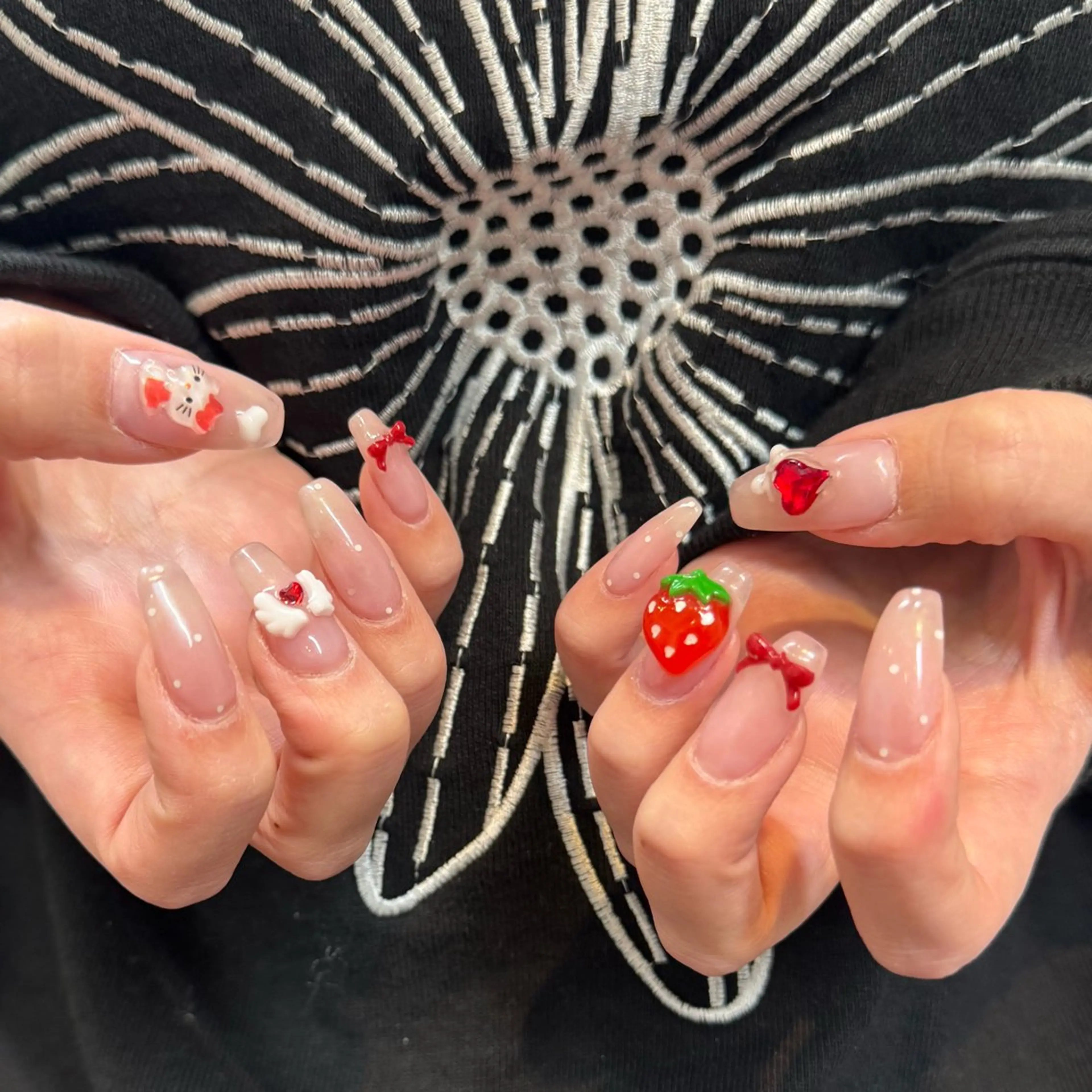 ネイル ハンドネイル ☁️BLITZ 🎀笠原雪音🎀のネイルデザイン