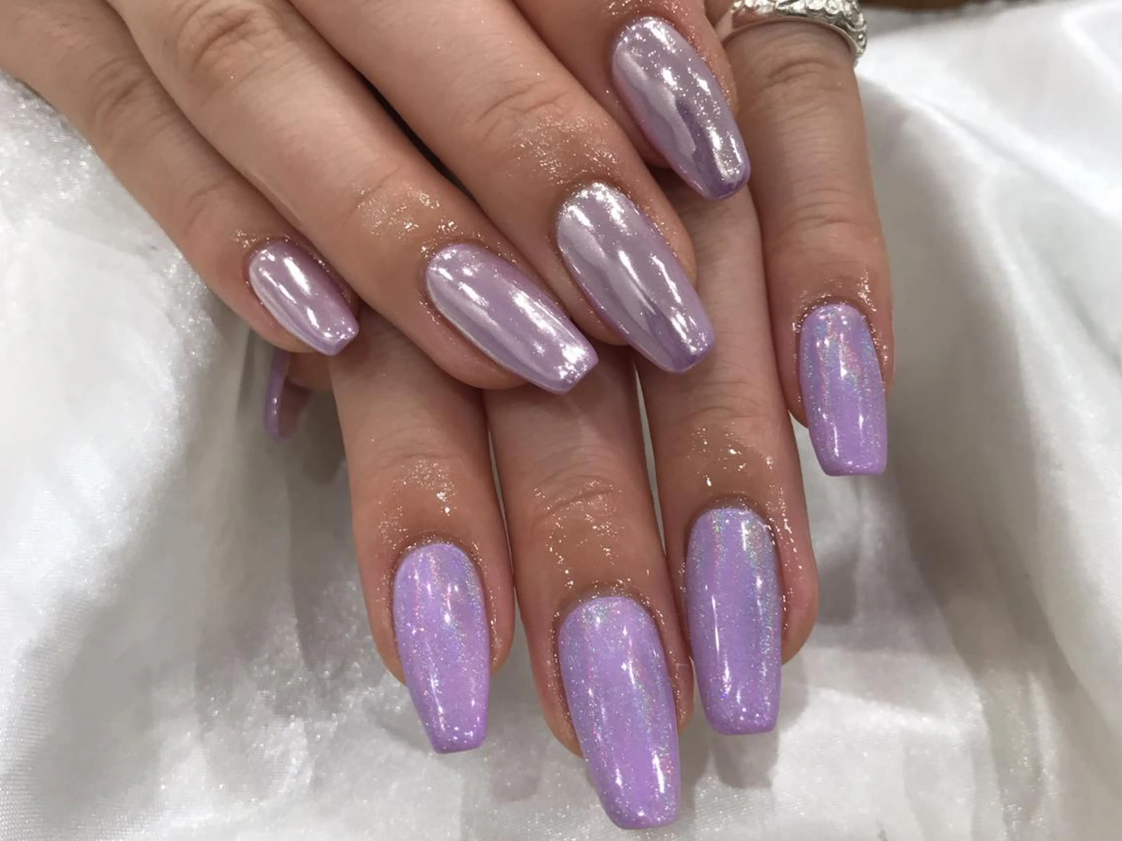 ネイル ミラーネイル ワンカラーネイル パープル ハンドネイル 中川 愛理のネイルデザイン