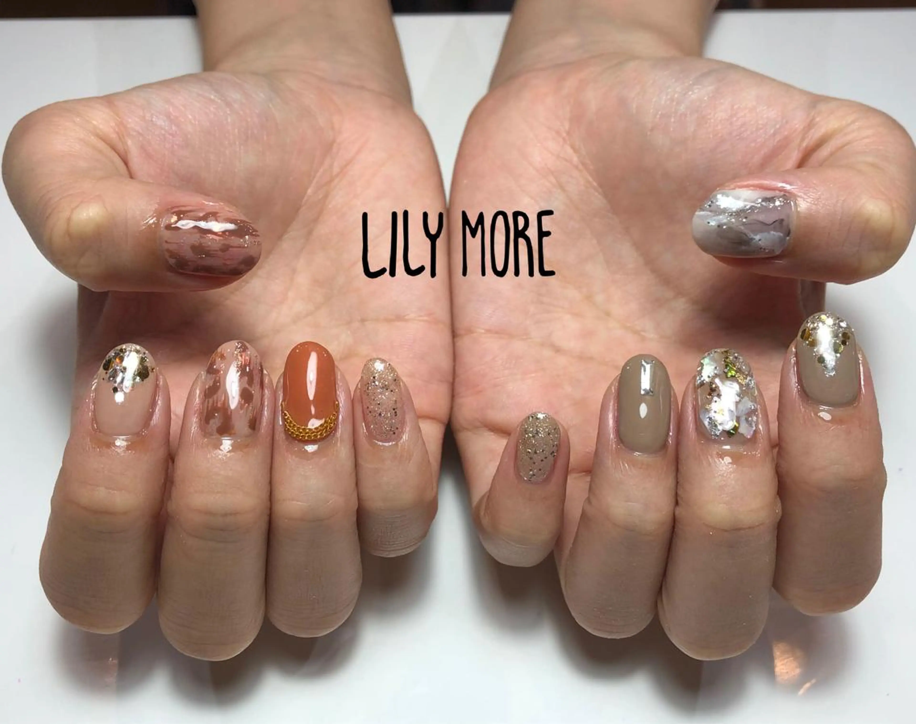 ネイル アニマル柄 Lily closetのネイルデザイン