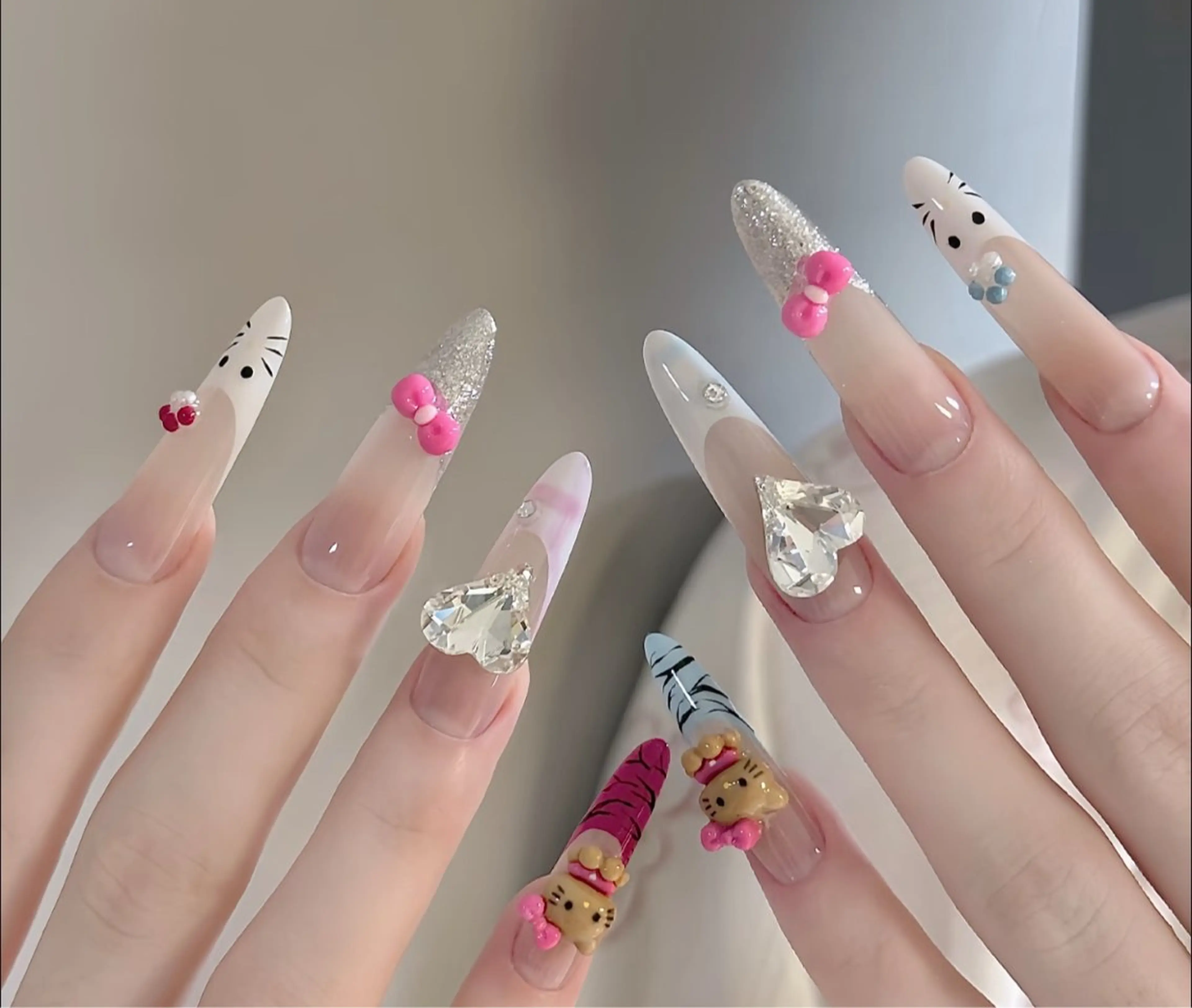 ネイル ハンドネイル ハンドケア 🍑 momo_nailのネイルデザイン