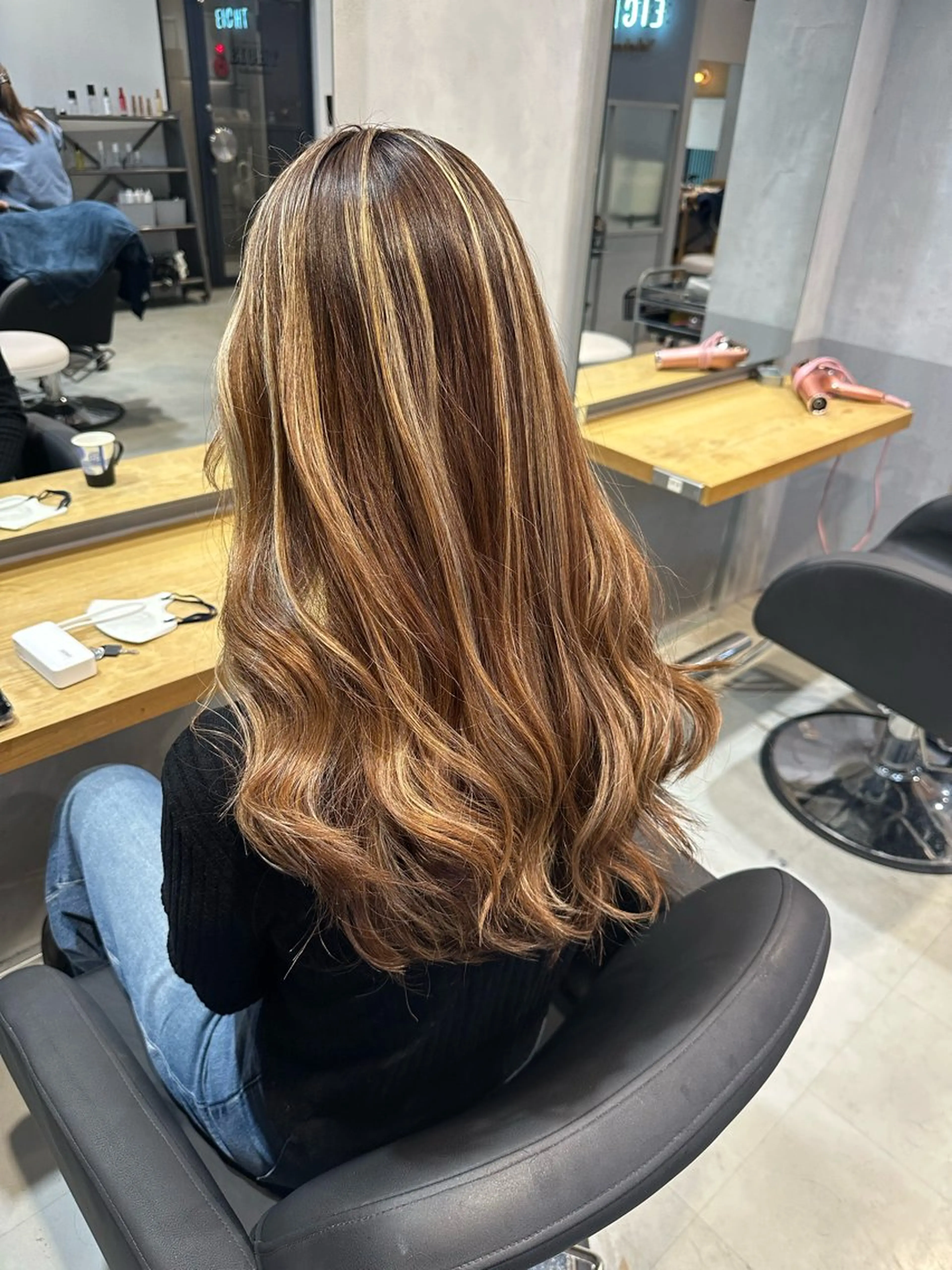 ロング カラー ヘアカラー トリートメント 💖ハイライト/ハイ トーン💖MIKIのヘアスタイル