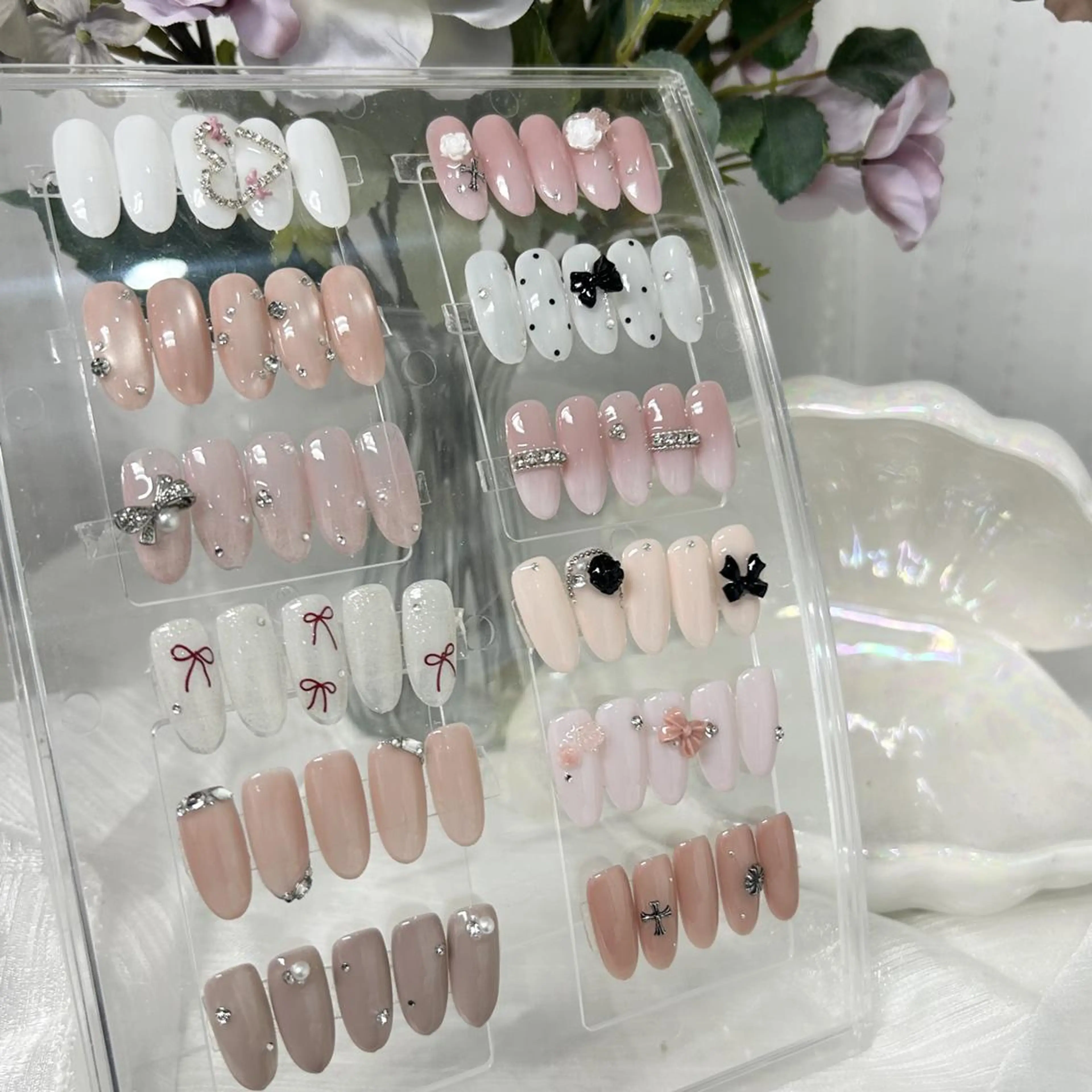 4月オフ無料✨定額デザイン(ベースカラー変更⭕️)💞の写真