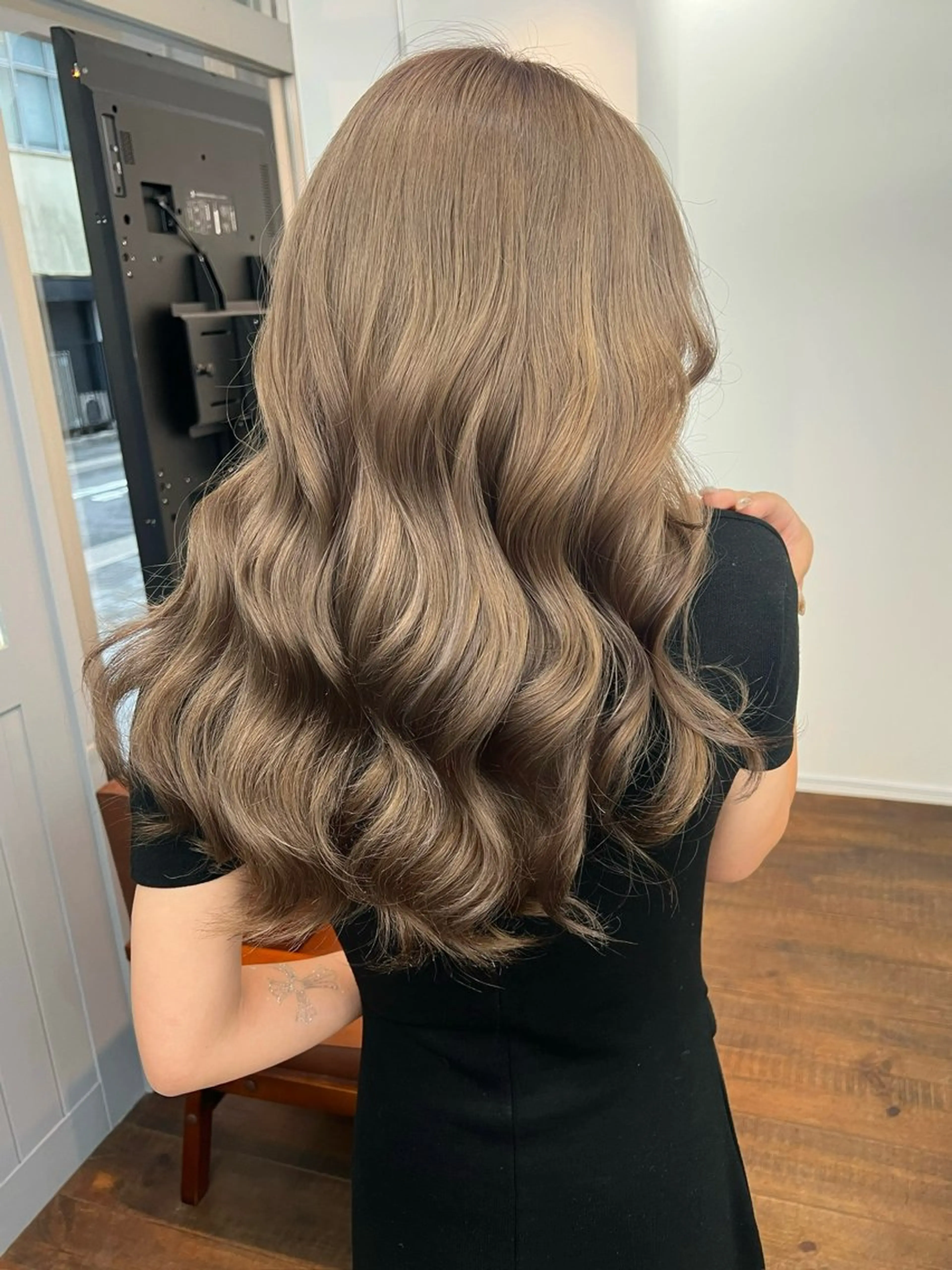 ブリーチなしカラー ¥8,800​〜​の写真