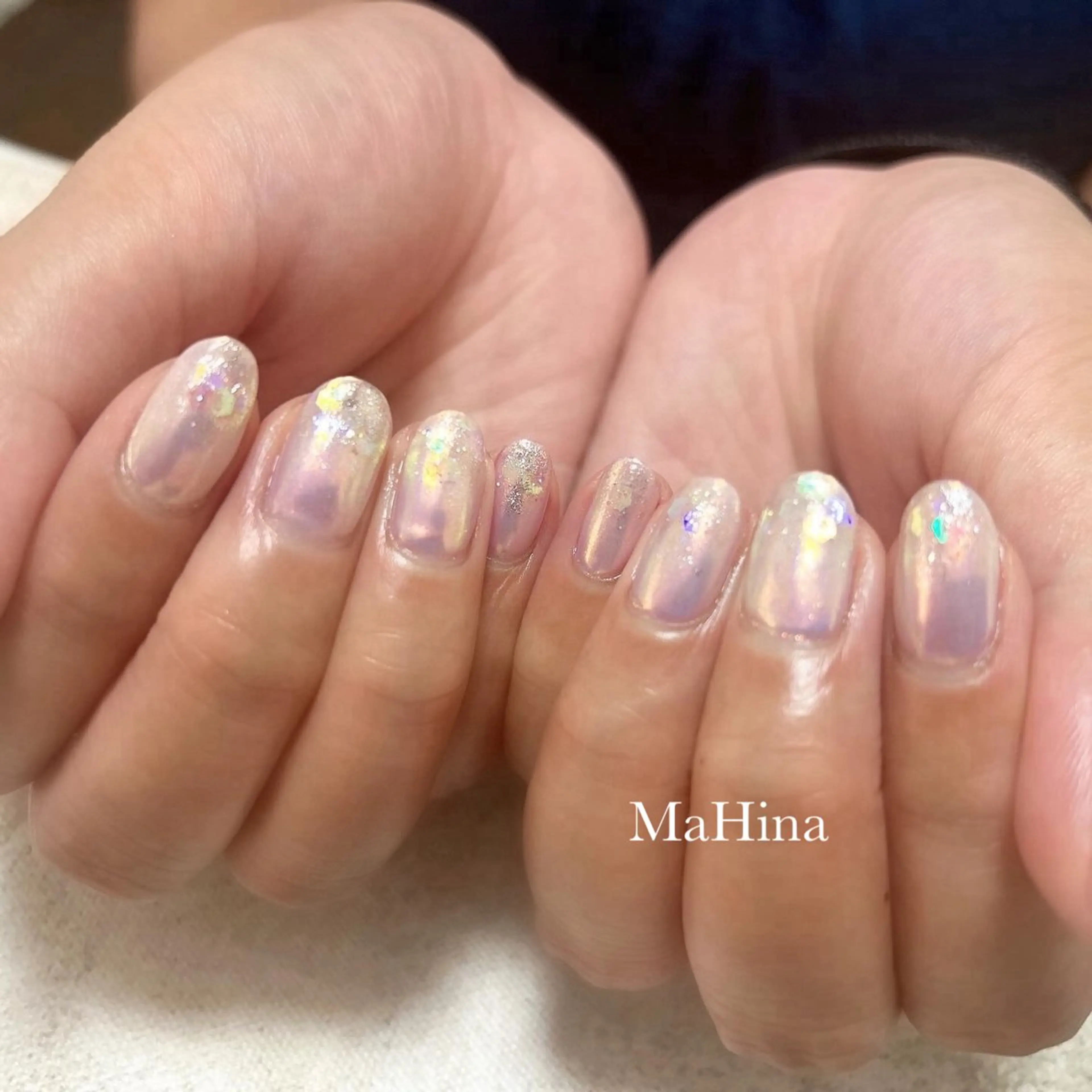 ネイル オーロラネイル ジェルネイル ホログラムネイル キラキラネイル ニュアンスネイル ハンドネイル MaHina🌙 salonのネイルデザイン