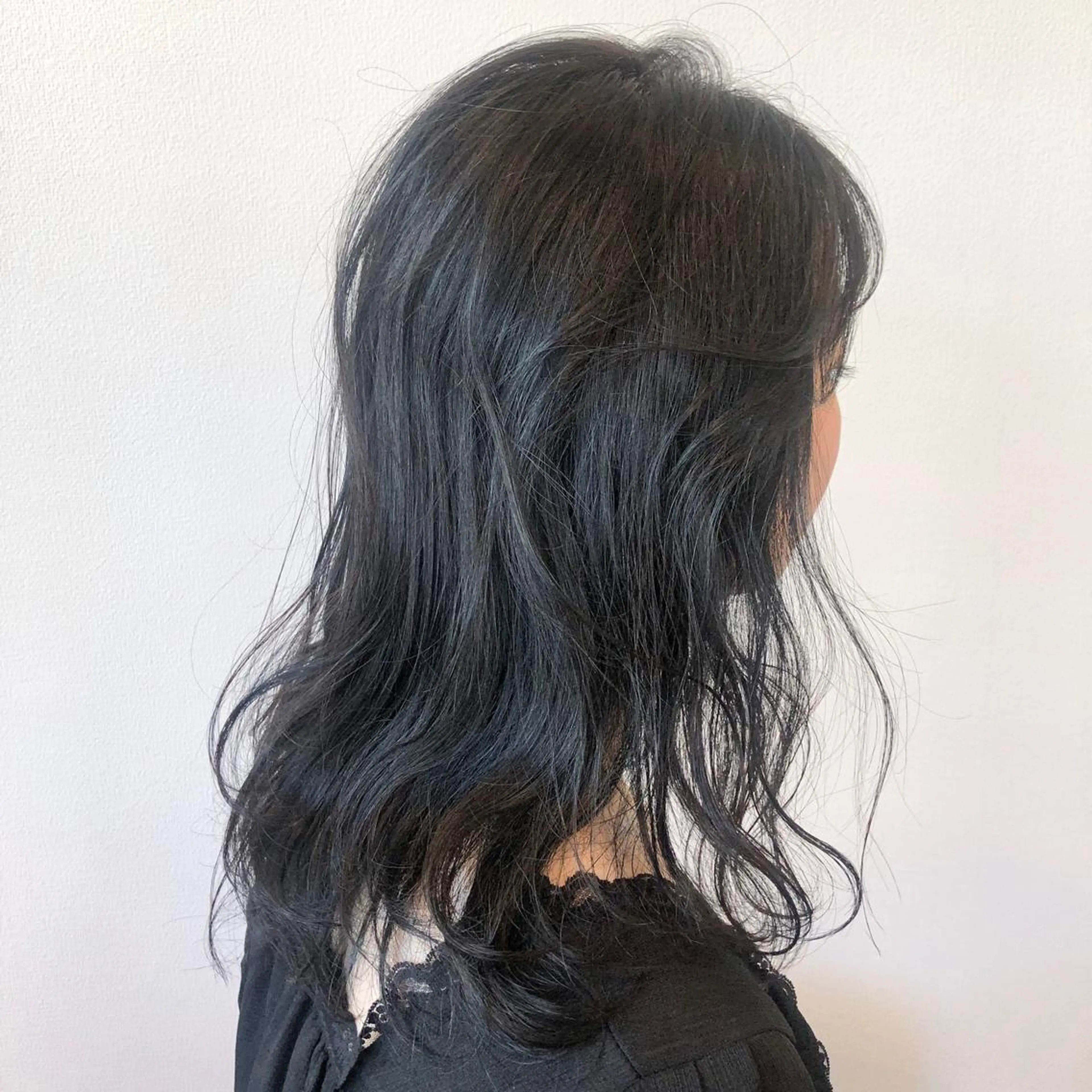 セミロング カラー 透明感カラー ダメージレスサロン✨ kayo🌱のヘアスタイル