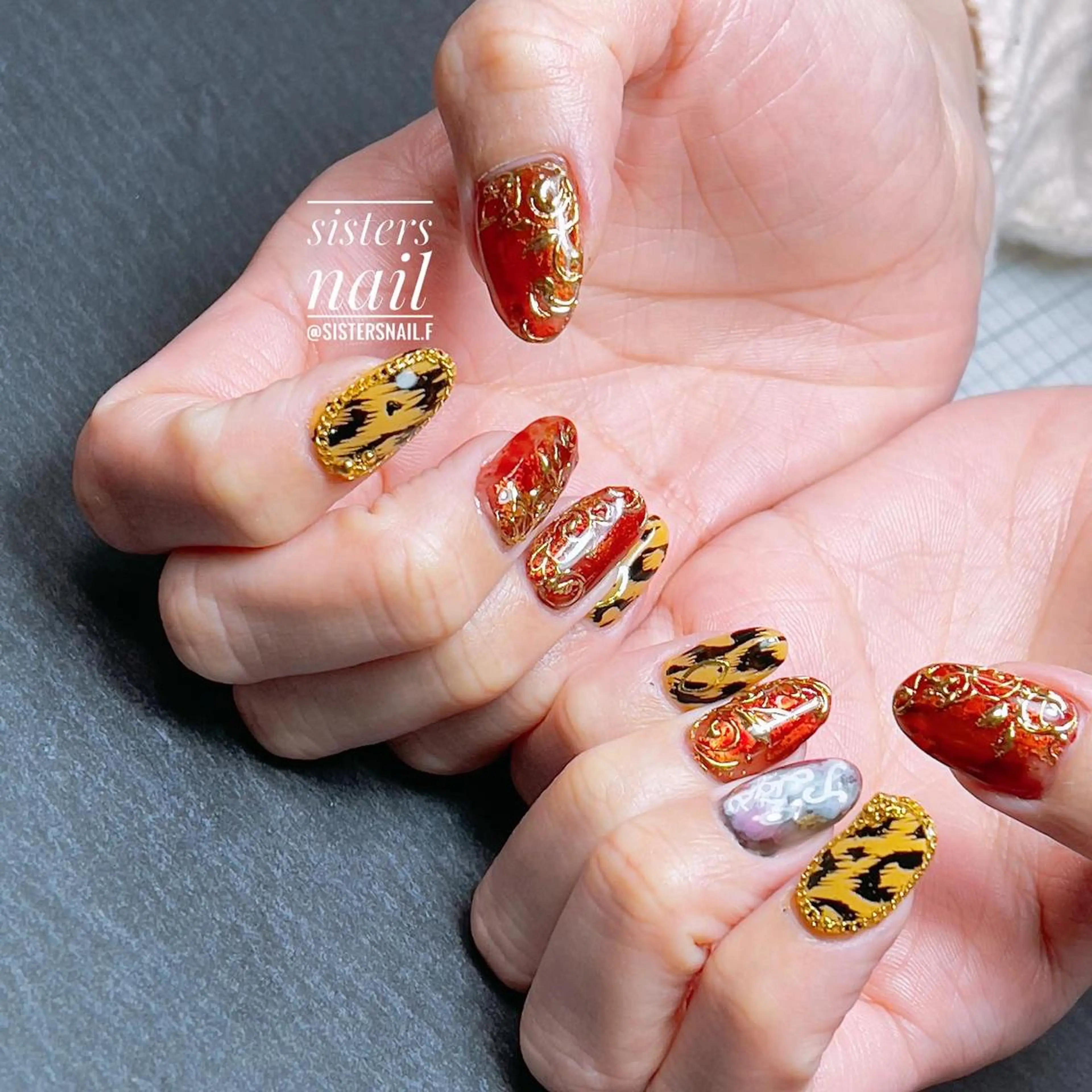 ネイル アニマル柄 アートネイル ミラーネイル sisters nail.fのネイルデザイン