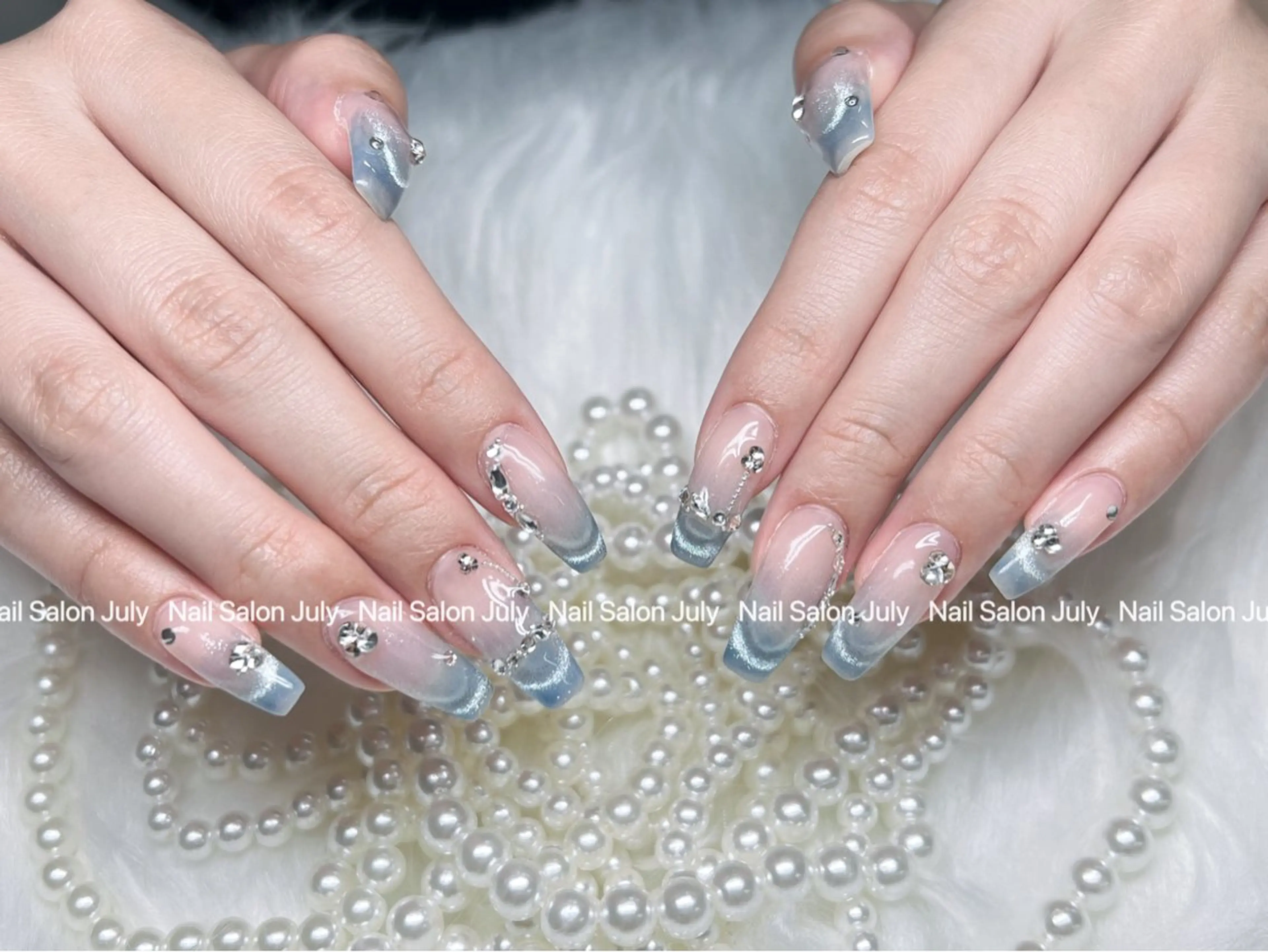ネイル アートネイル オーロラネイル ジェルネイル ガーリー キラキラネイル July モモのネイルデザイン