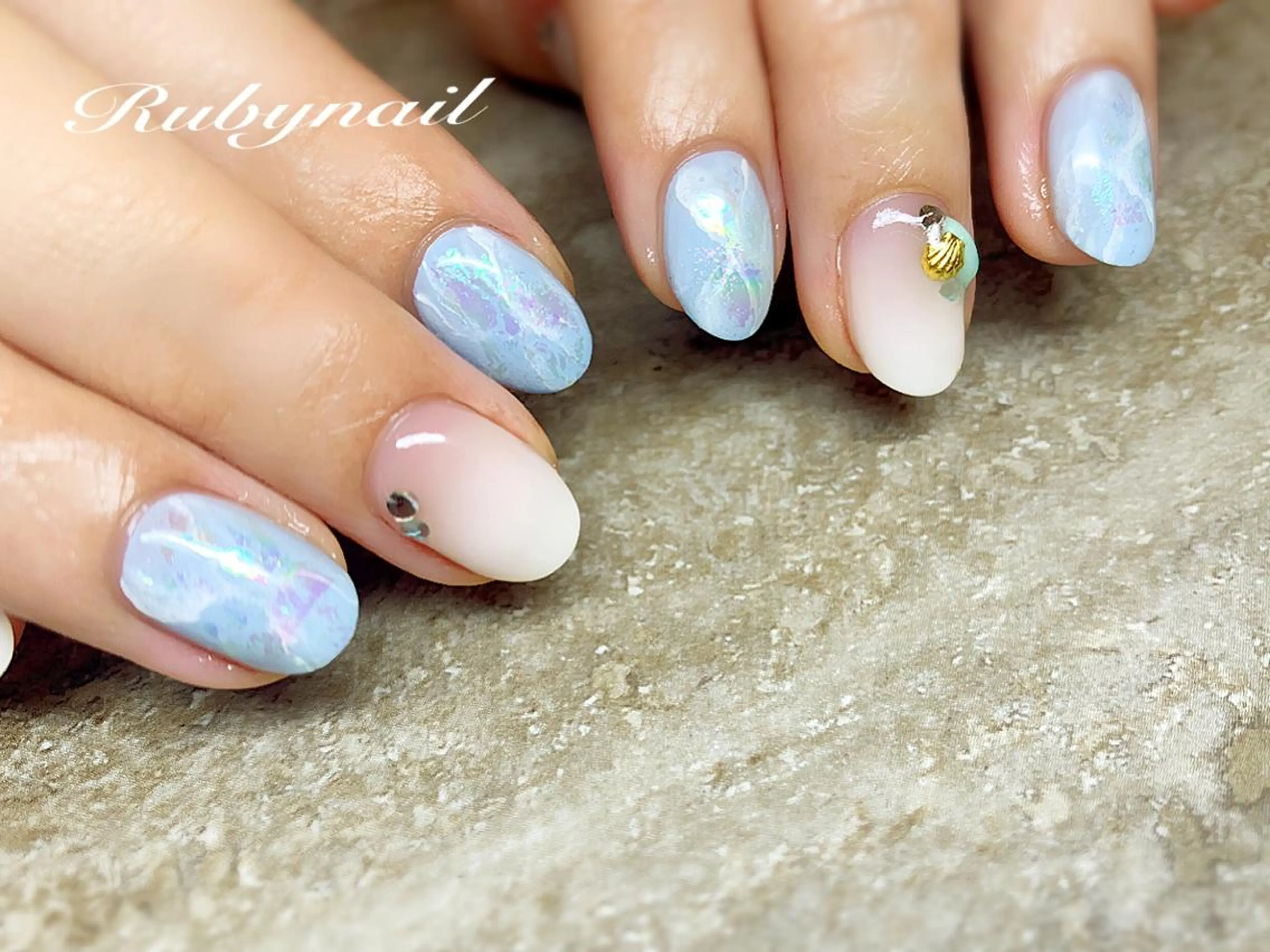 ネイル グラデーション プライベートサロン Rubynailのネイルデザイン