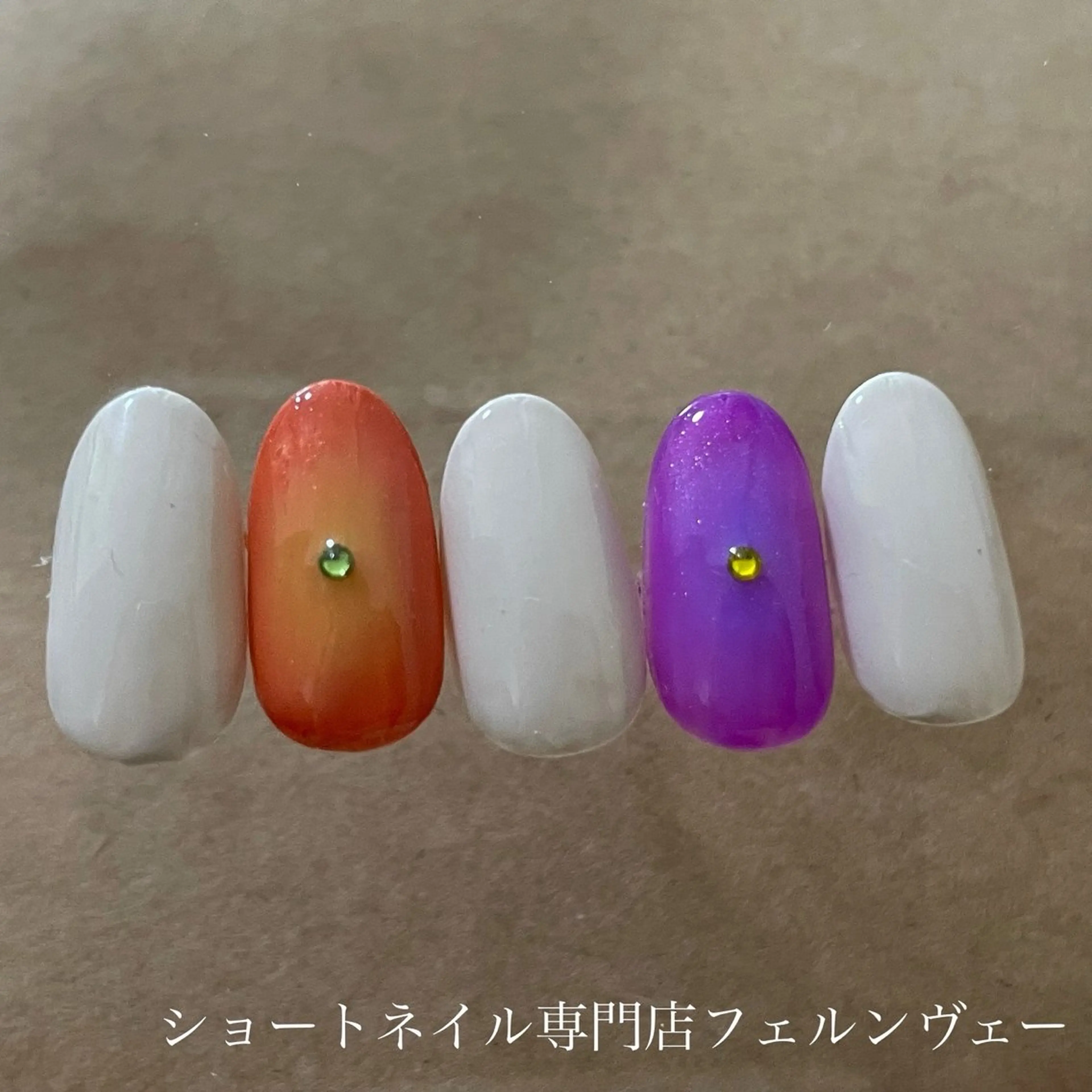 ネイル ハロウィン ハンドネイル ショートネイル専門店 フェルンヴェー代々木のネイルデザイン