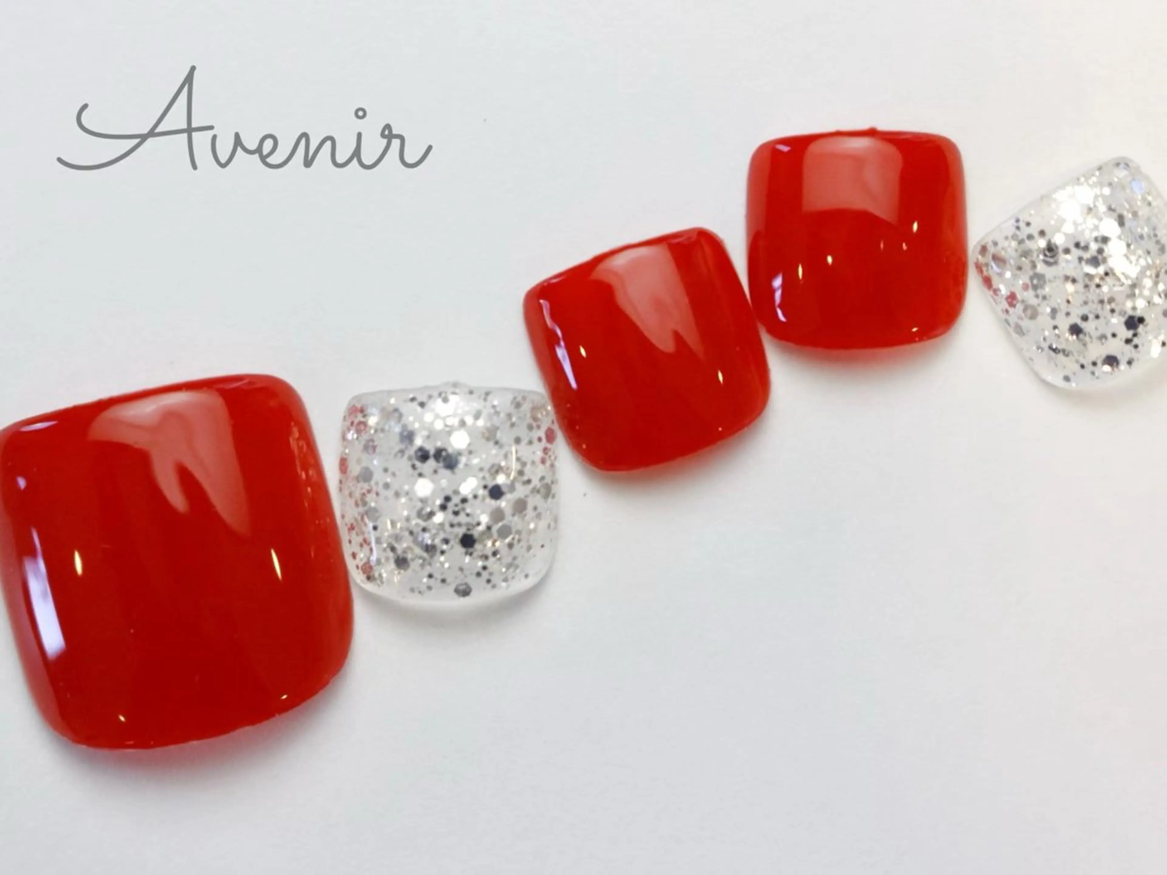 ネイル フットネイル Avenir 表参道 nail＆eye予約のネイルデザイン