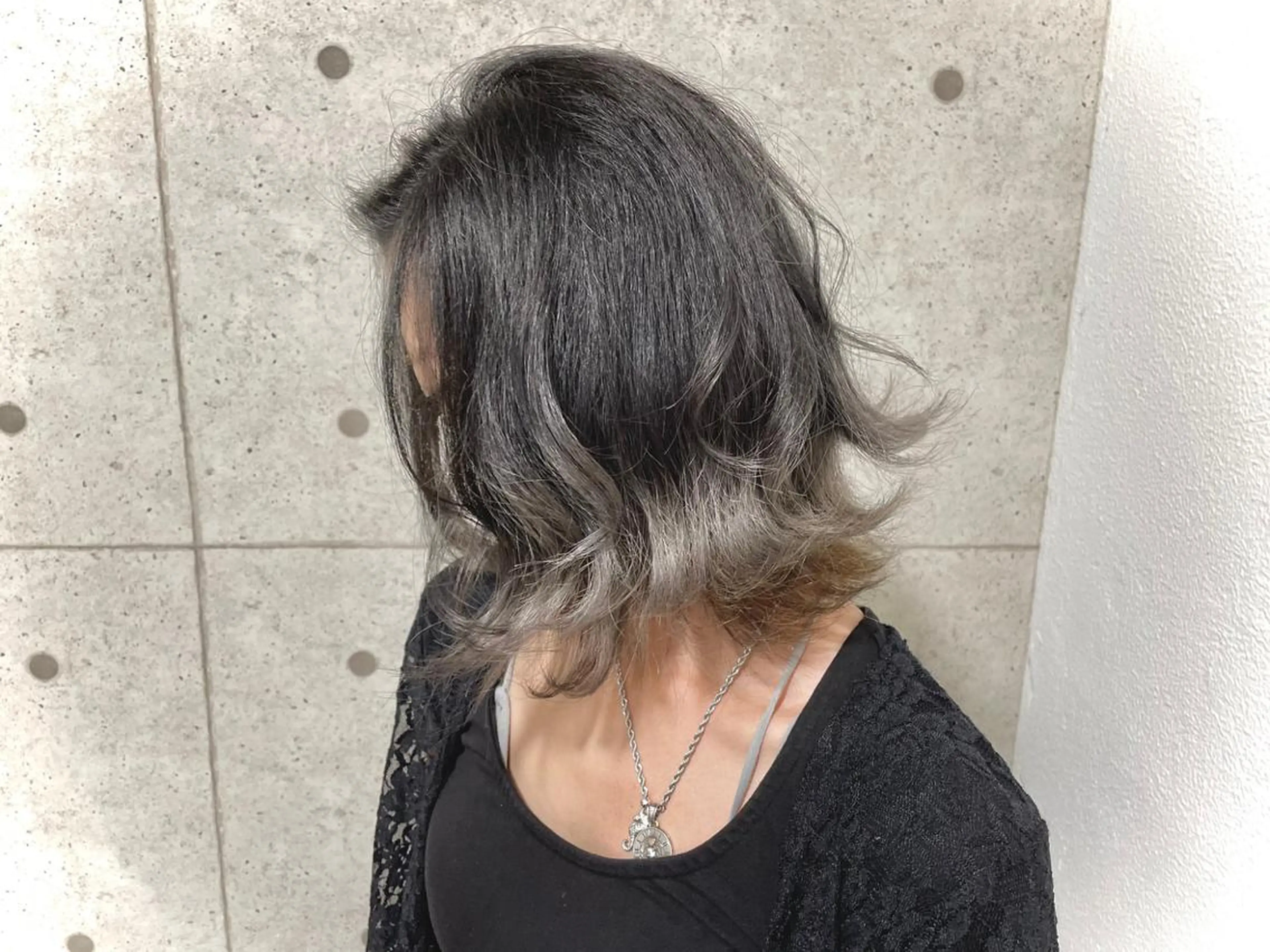 ミディアム カラー 1日1名様限定 予約可能のヘアスタイル