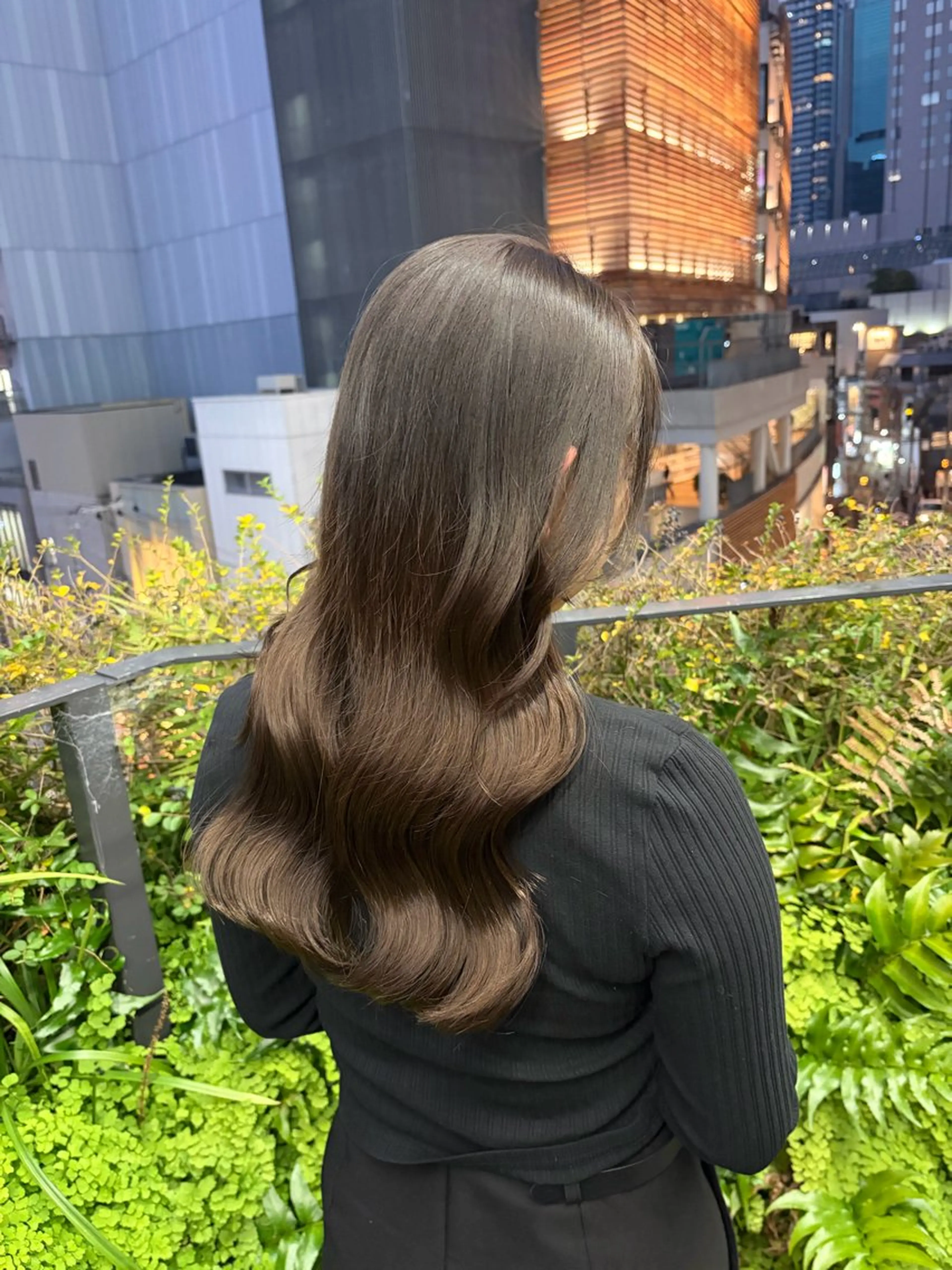 【✨お出かけ前に✨】顔まわりカット＋コテ巻きスタイリング🫧の写真