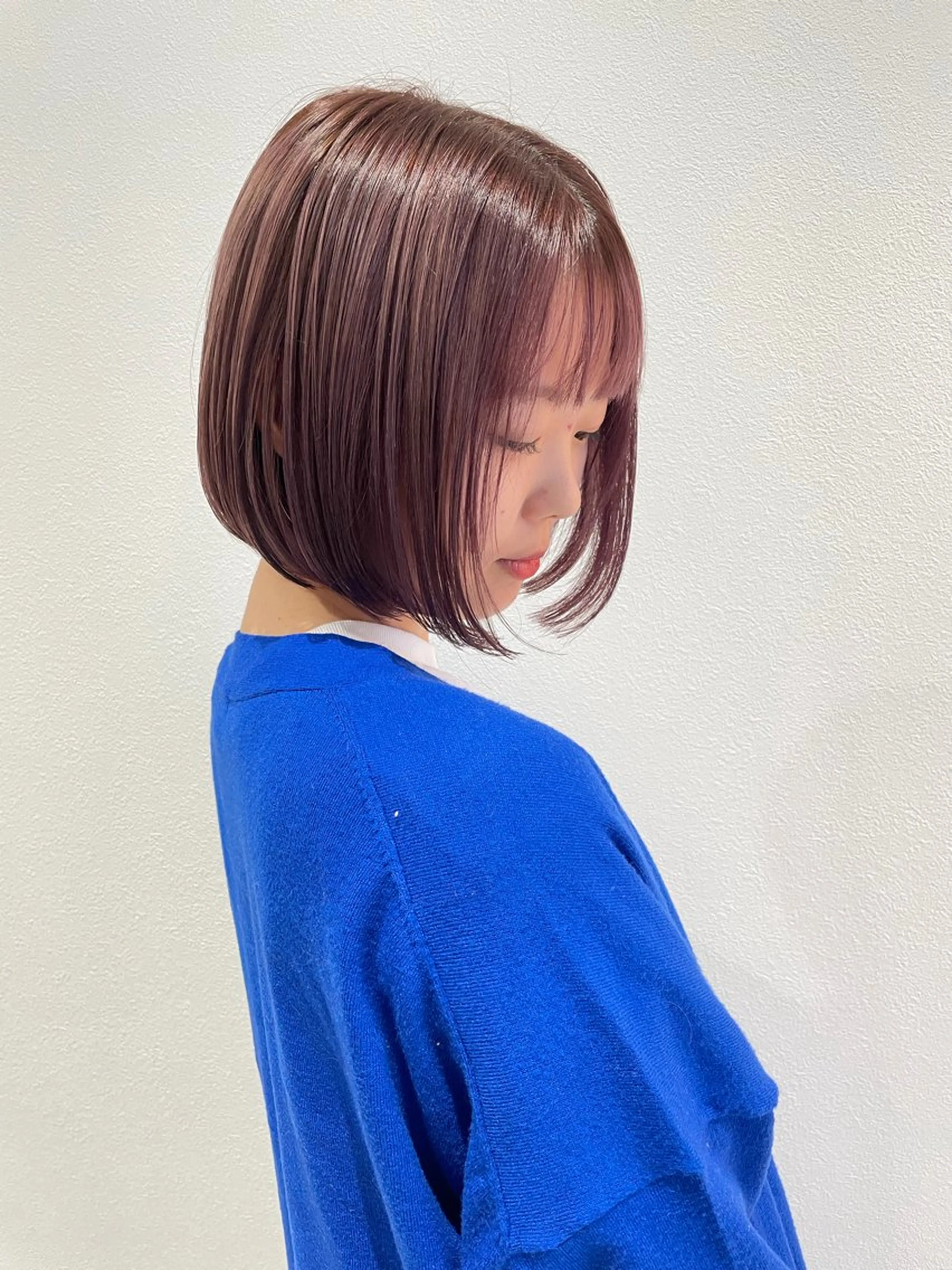 カラー カシス ピンクカラー 井上 萌のヘアスタイル