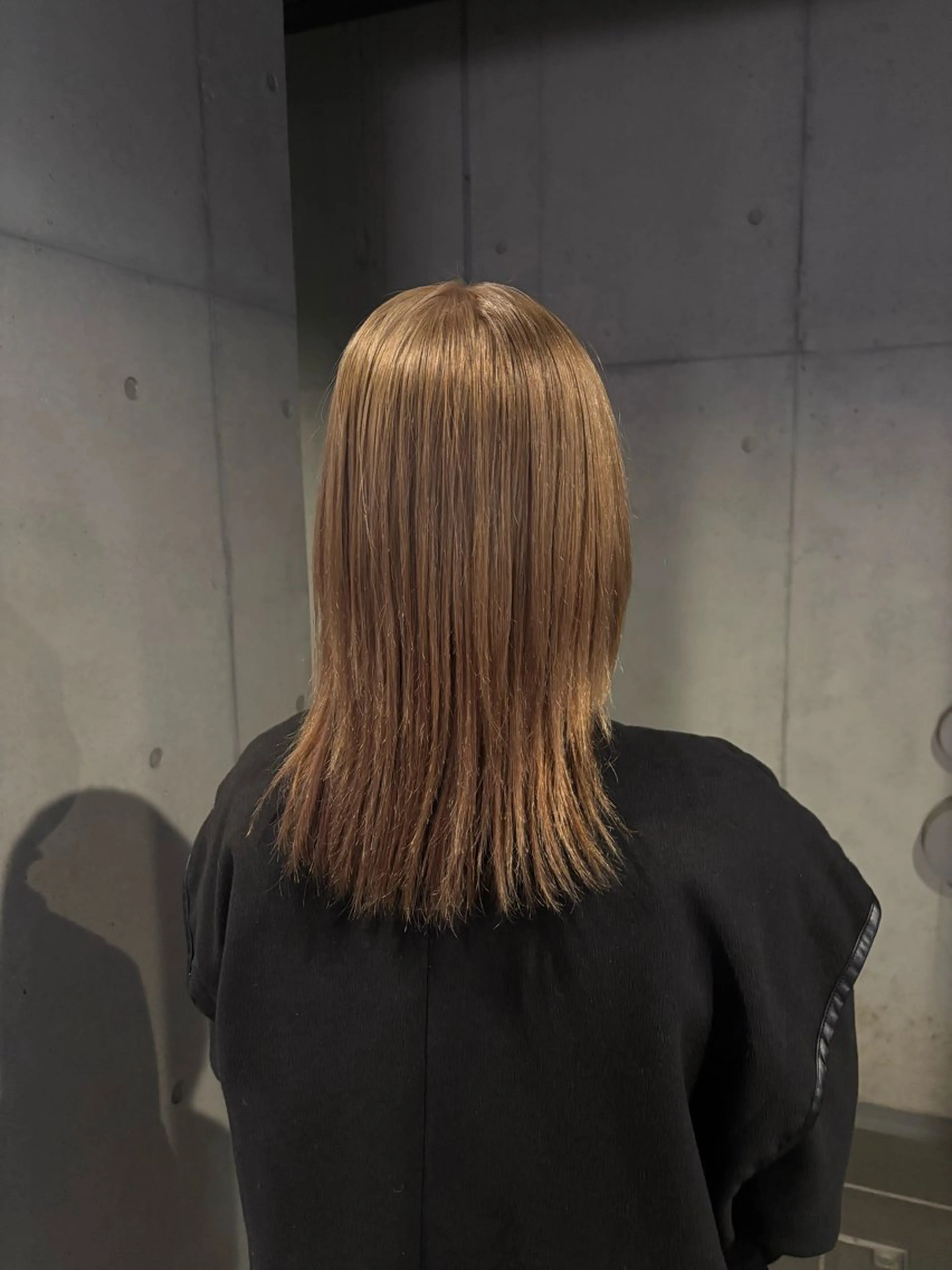 ミディアム カラー ブリーチ ヘアカラー 〖❁ちひろ| LEONID❁〗のヘアスタイル