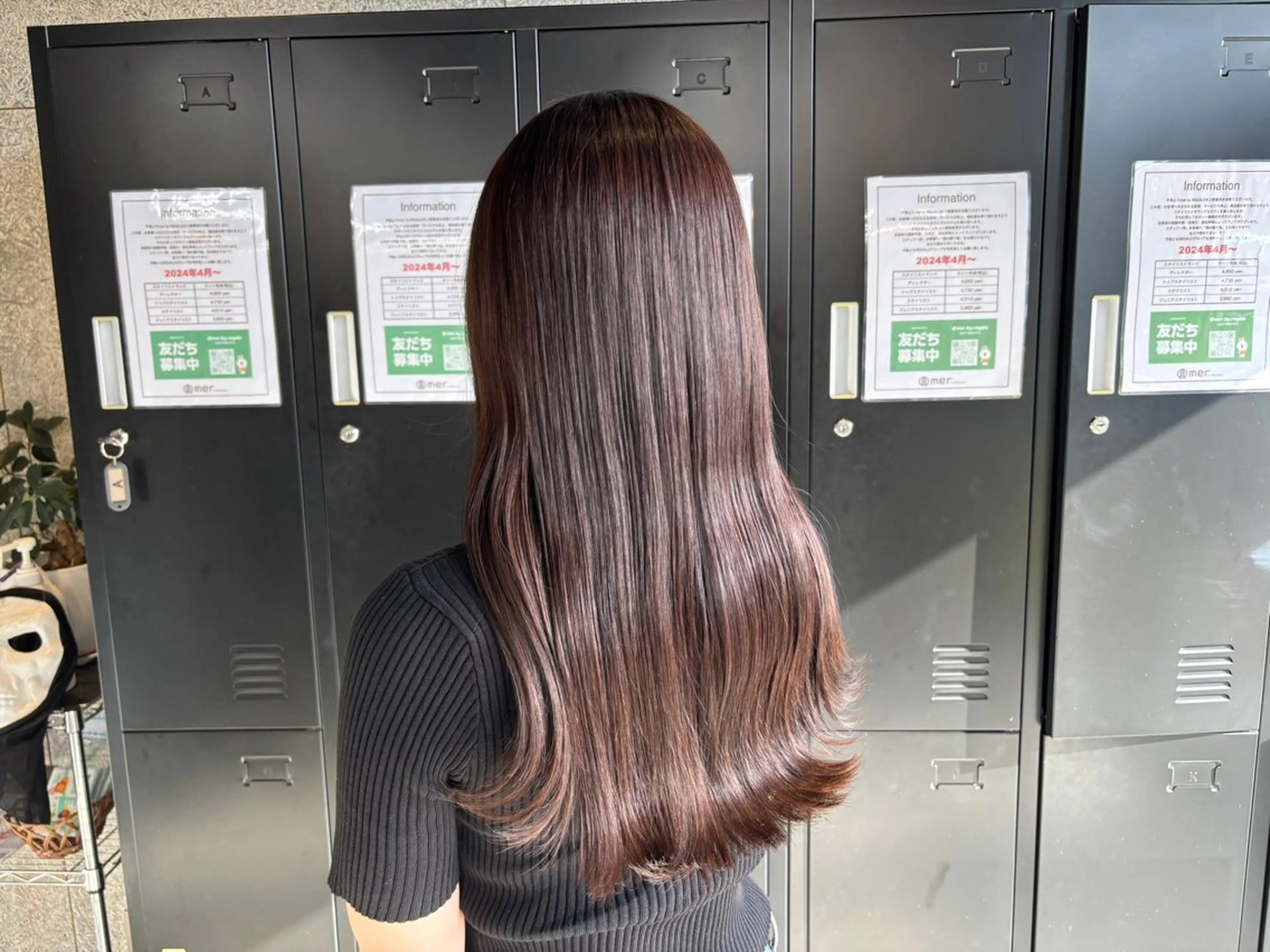 ロング カラー ブラウンカラー チョコレートブラウン 🌷艶感カラー🌷 富施 優花のヘアスタイル