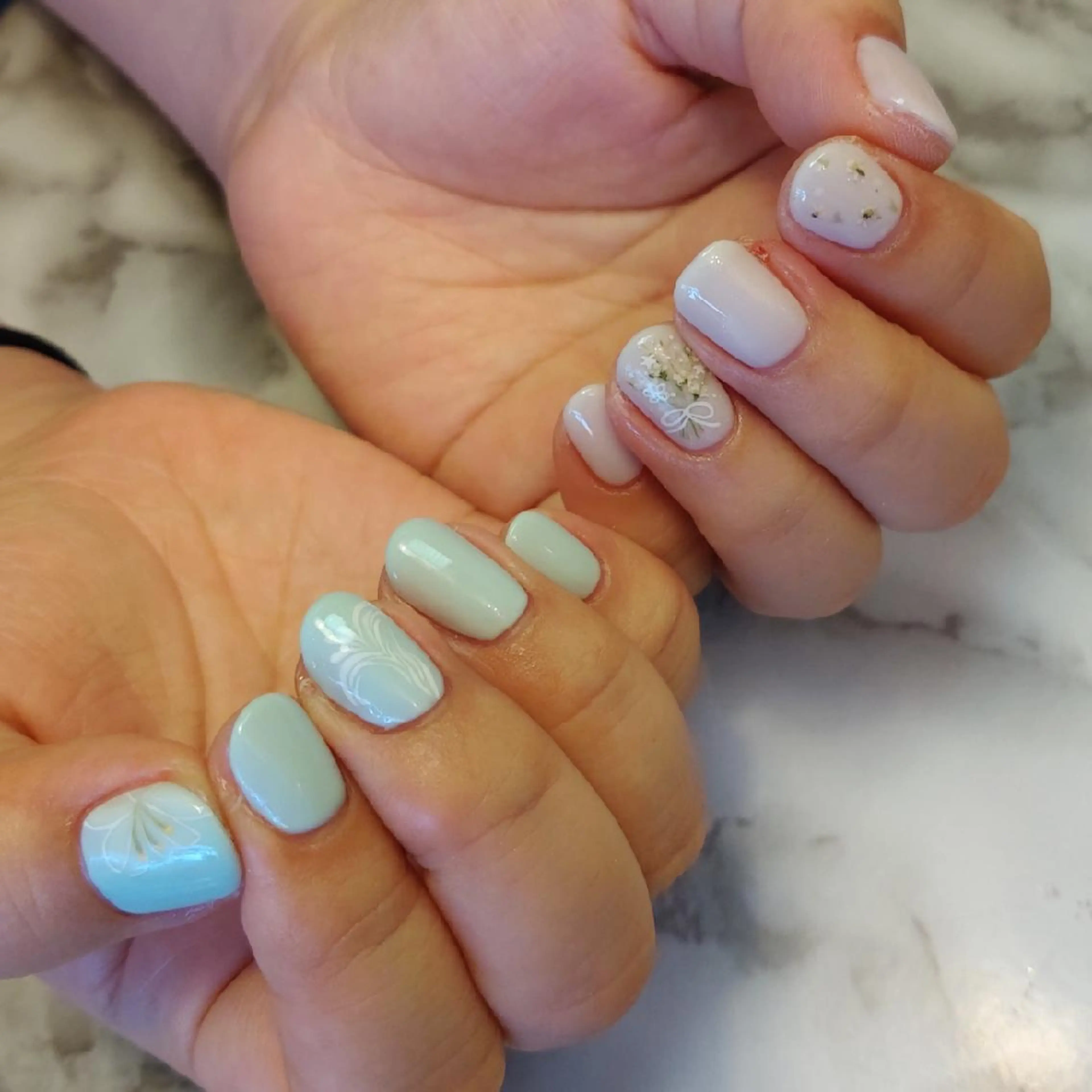 ネイル フラワーネイル ジェヌインネイル 河内のネイルデザイン