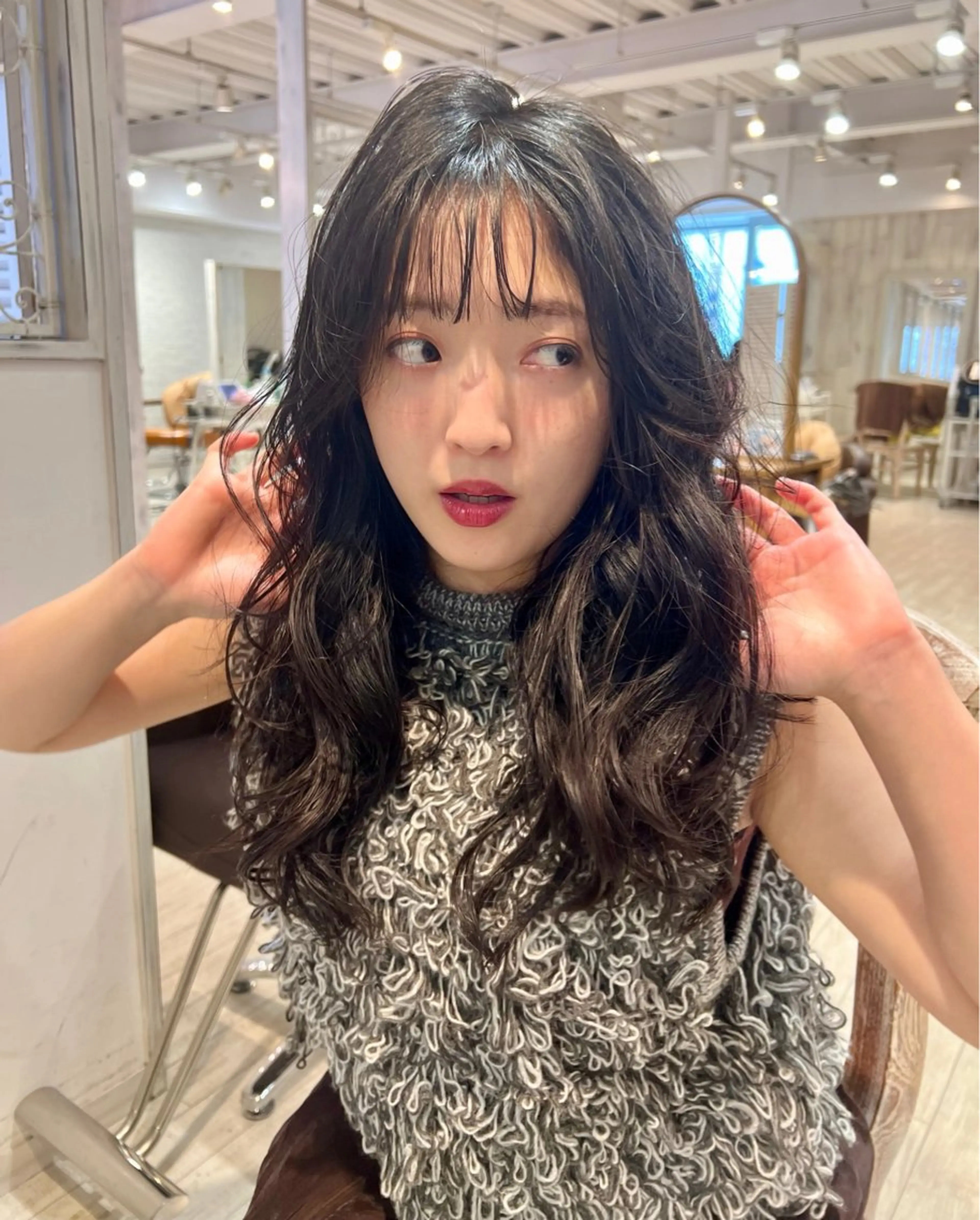 ロング レイヤーカット ローレイヤー 韓国ヘア 🎀華澄のヘアスタイル