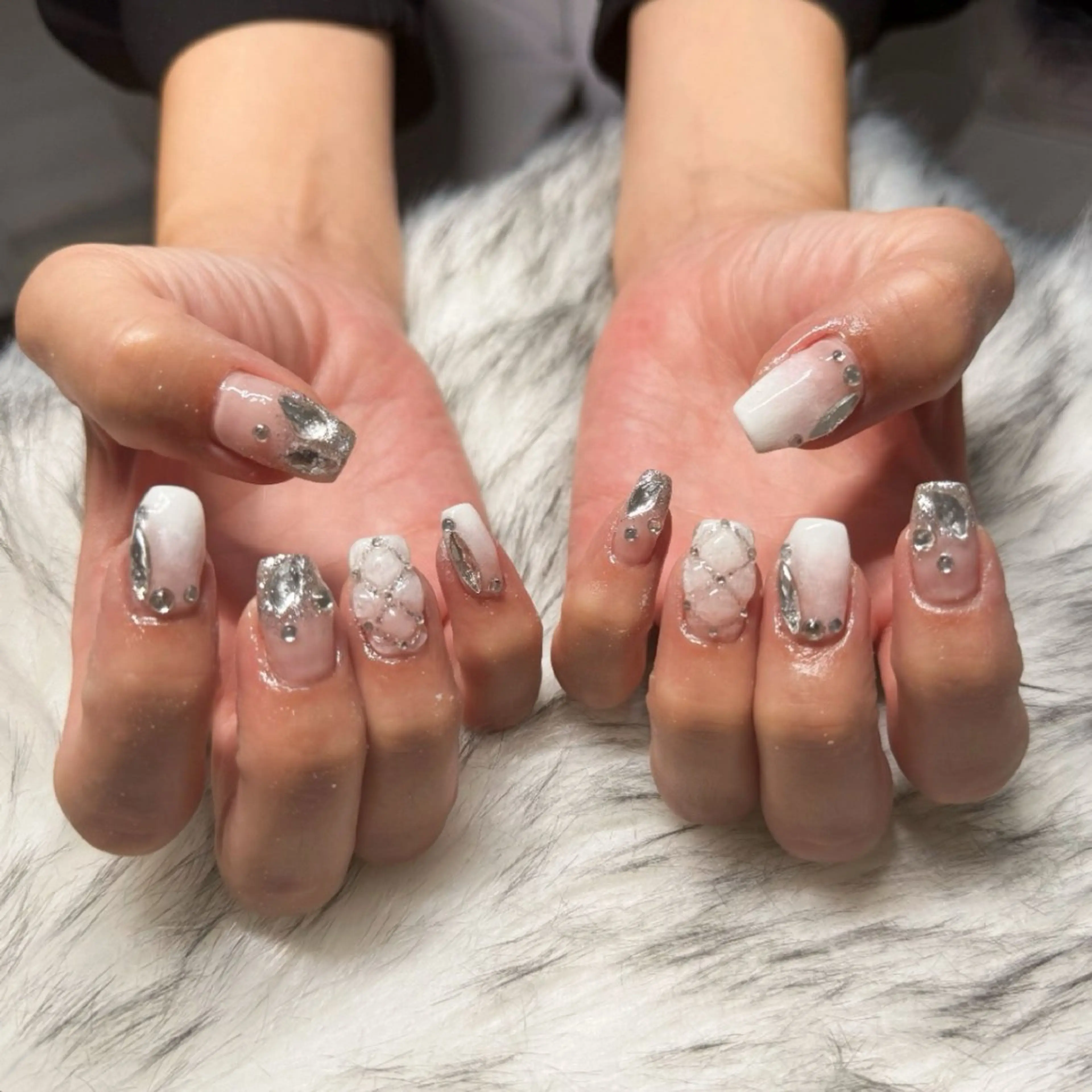 セミロング ハンドネイル mao .のネイルデザイン