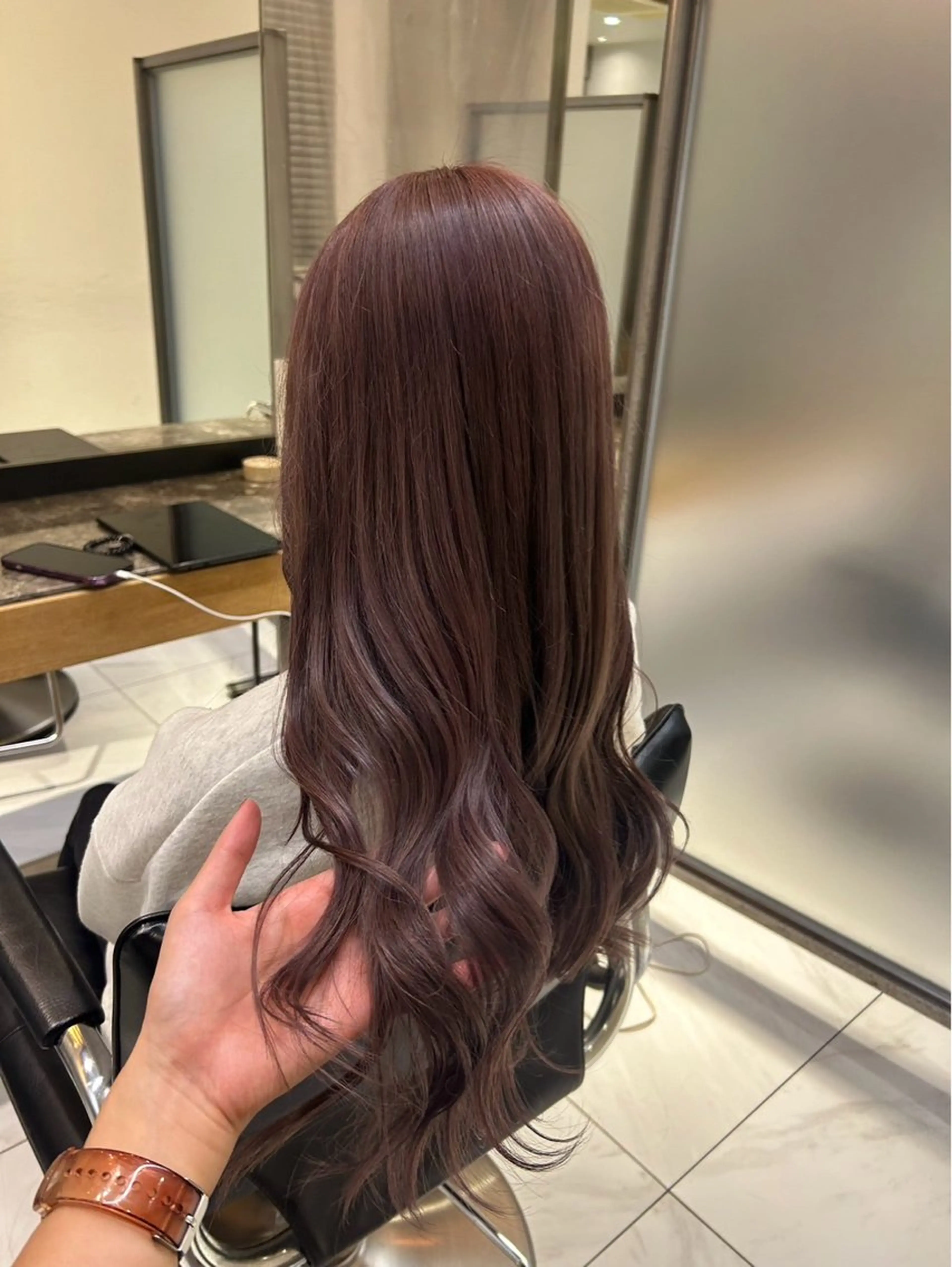 ロング ピンクラベンダー ハイトーン￤カット ￤nanaka￤のヘアスタイル