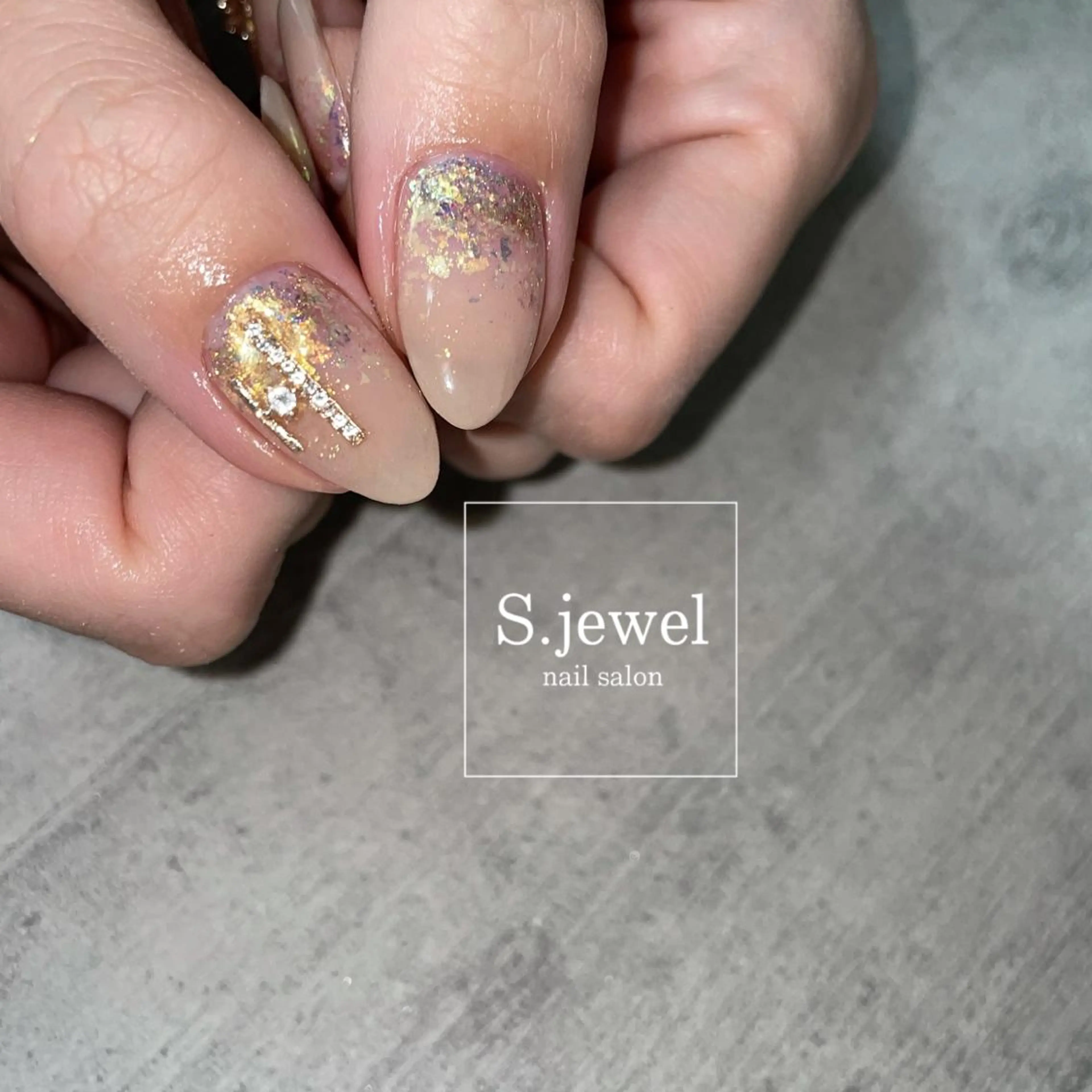 ネイル S. JEWELのネイルデザイン