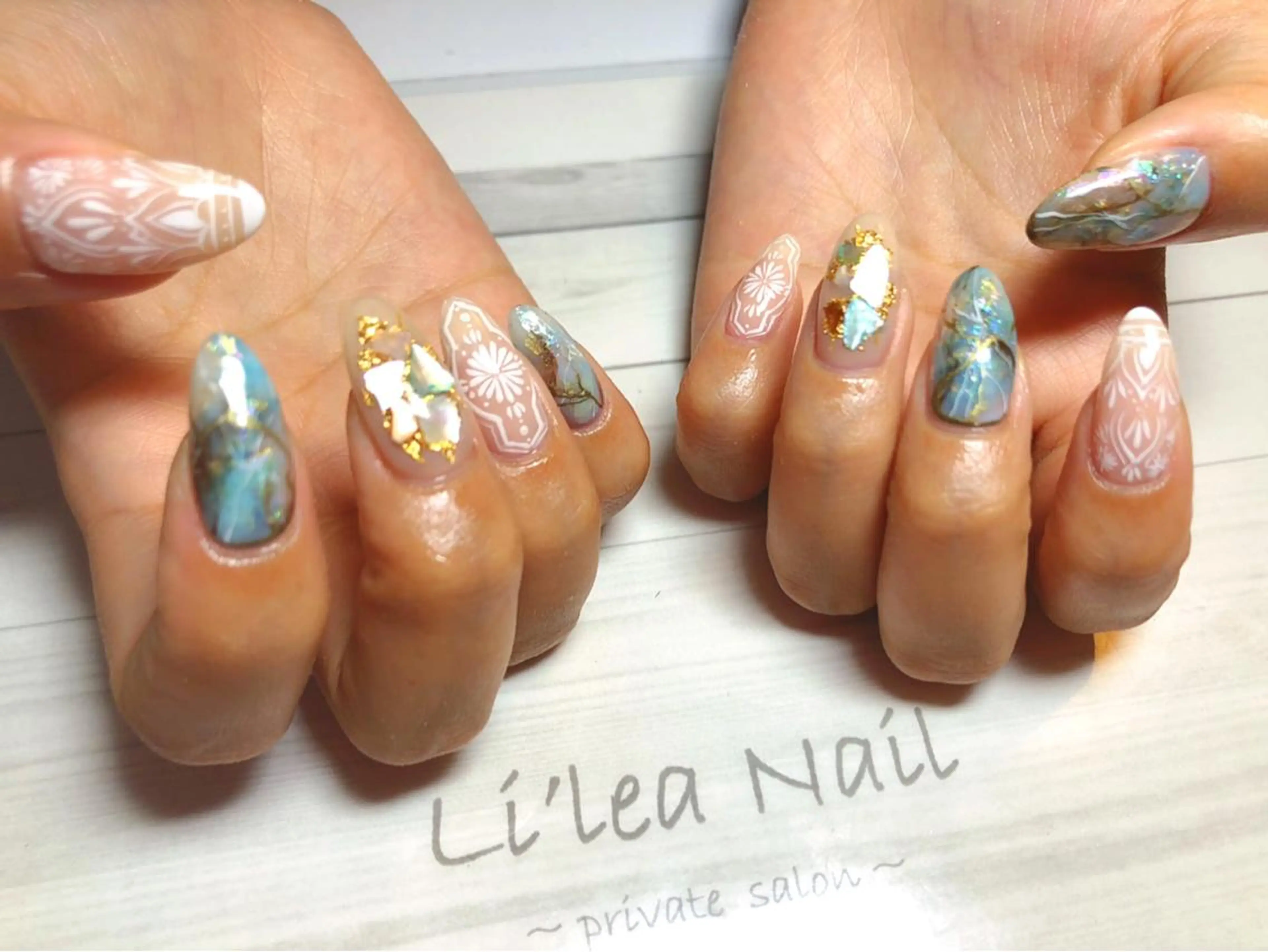 ネイル Li'leaNail AINAのネイルデザイン