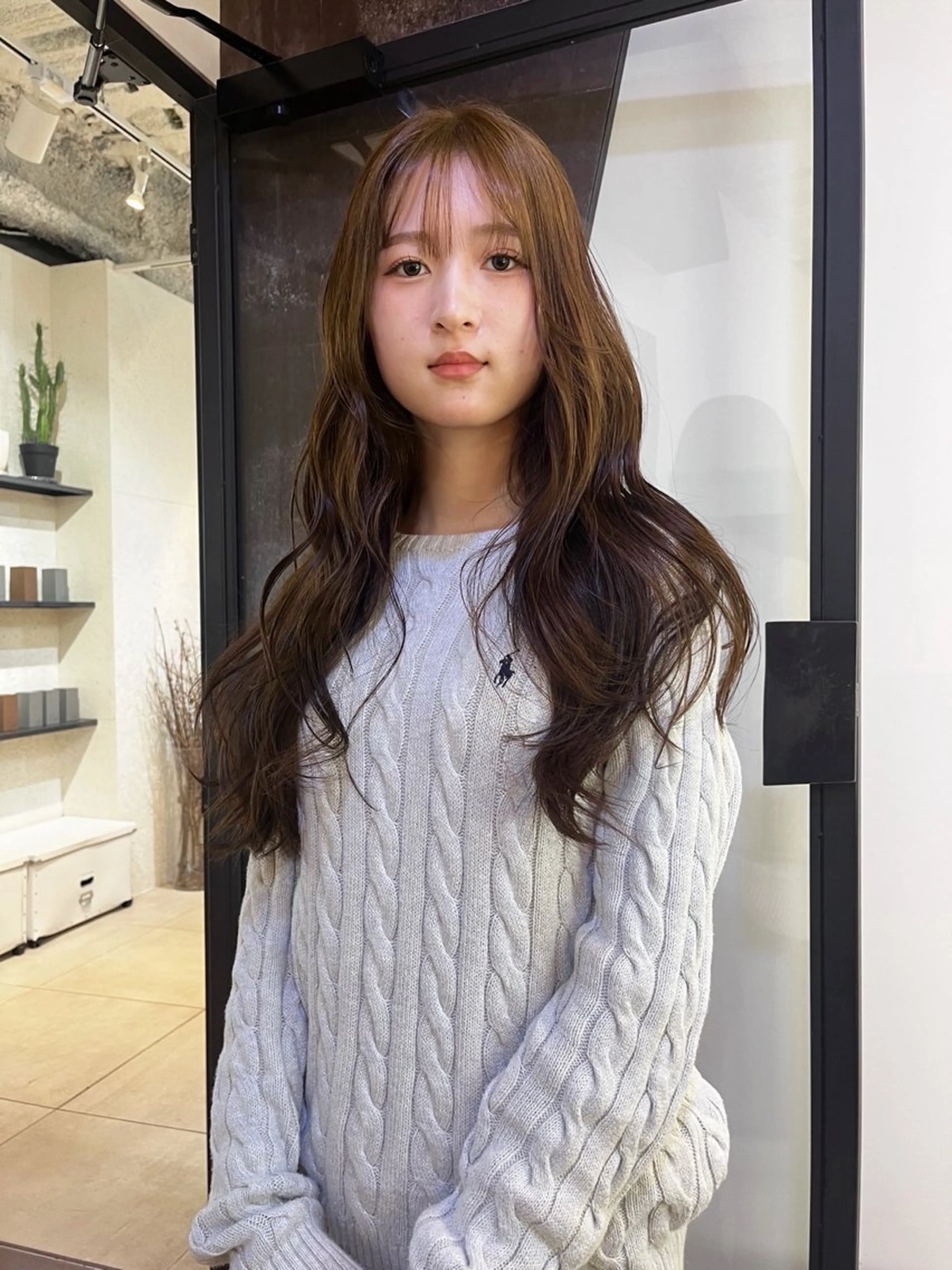 ロング カラー ベージュカラー オリーブベージュ ヘアカラー 友輝 /札幌美容師のヘアスタイル